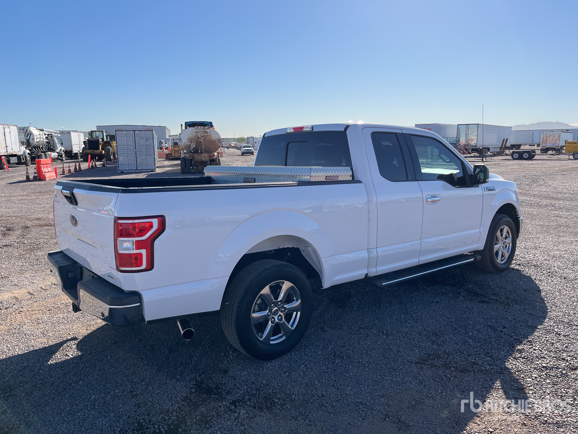 General Appearance with Picture, Right Rear Corner