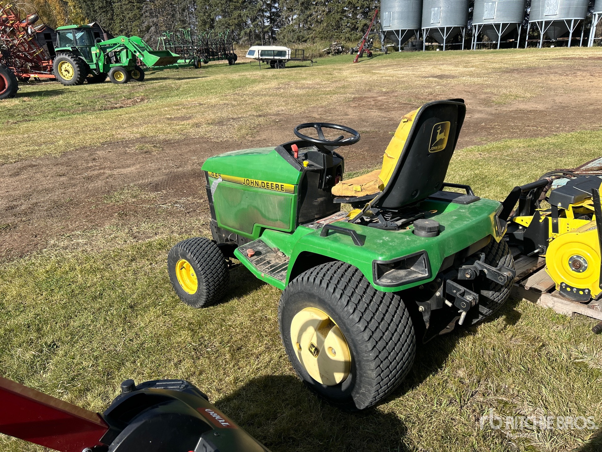 General Appearance with Picture, Left Rear Corner
