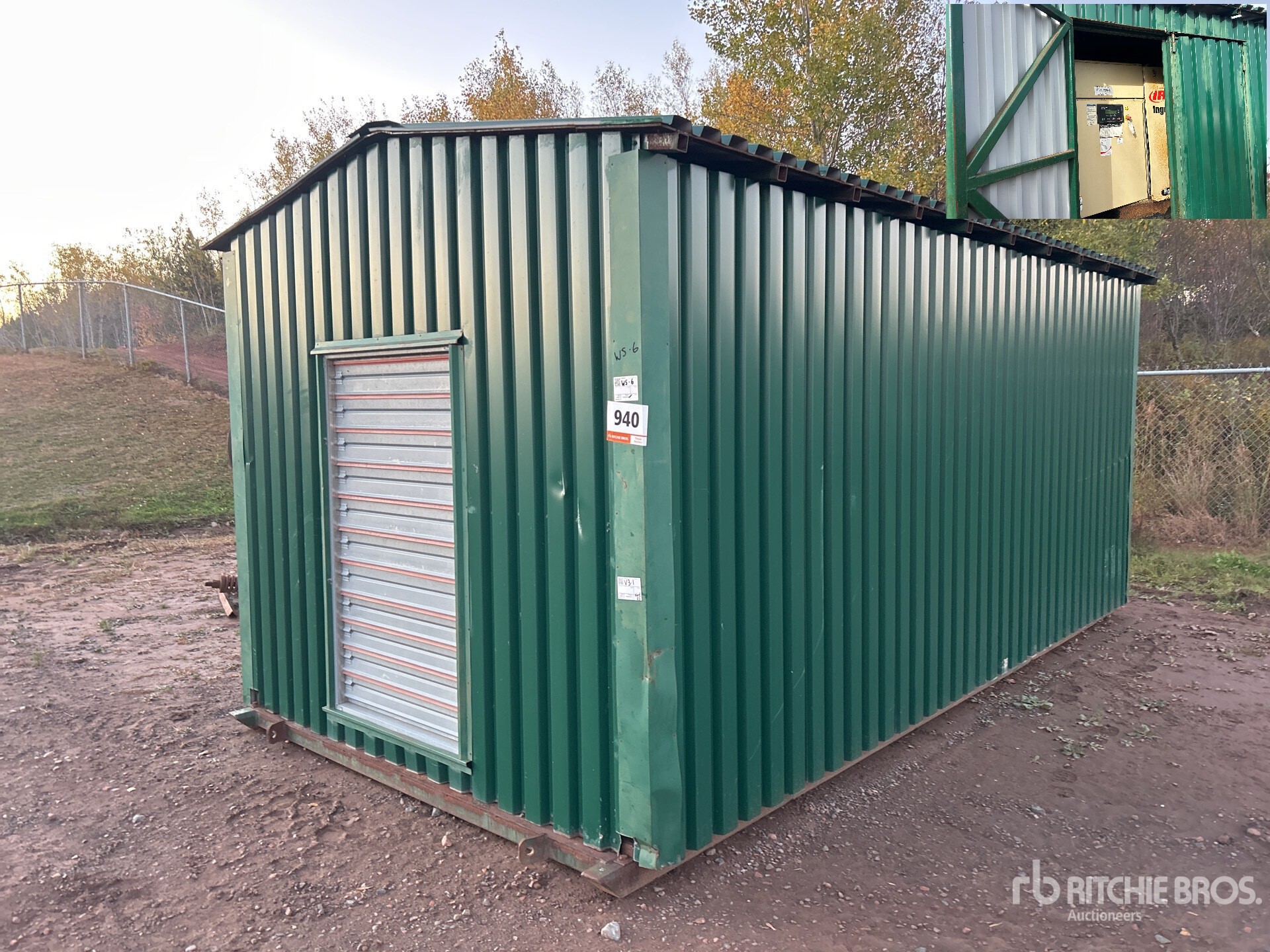 General Appearance with Image, coin avant gauche