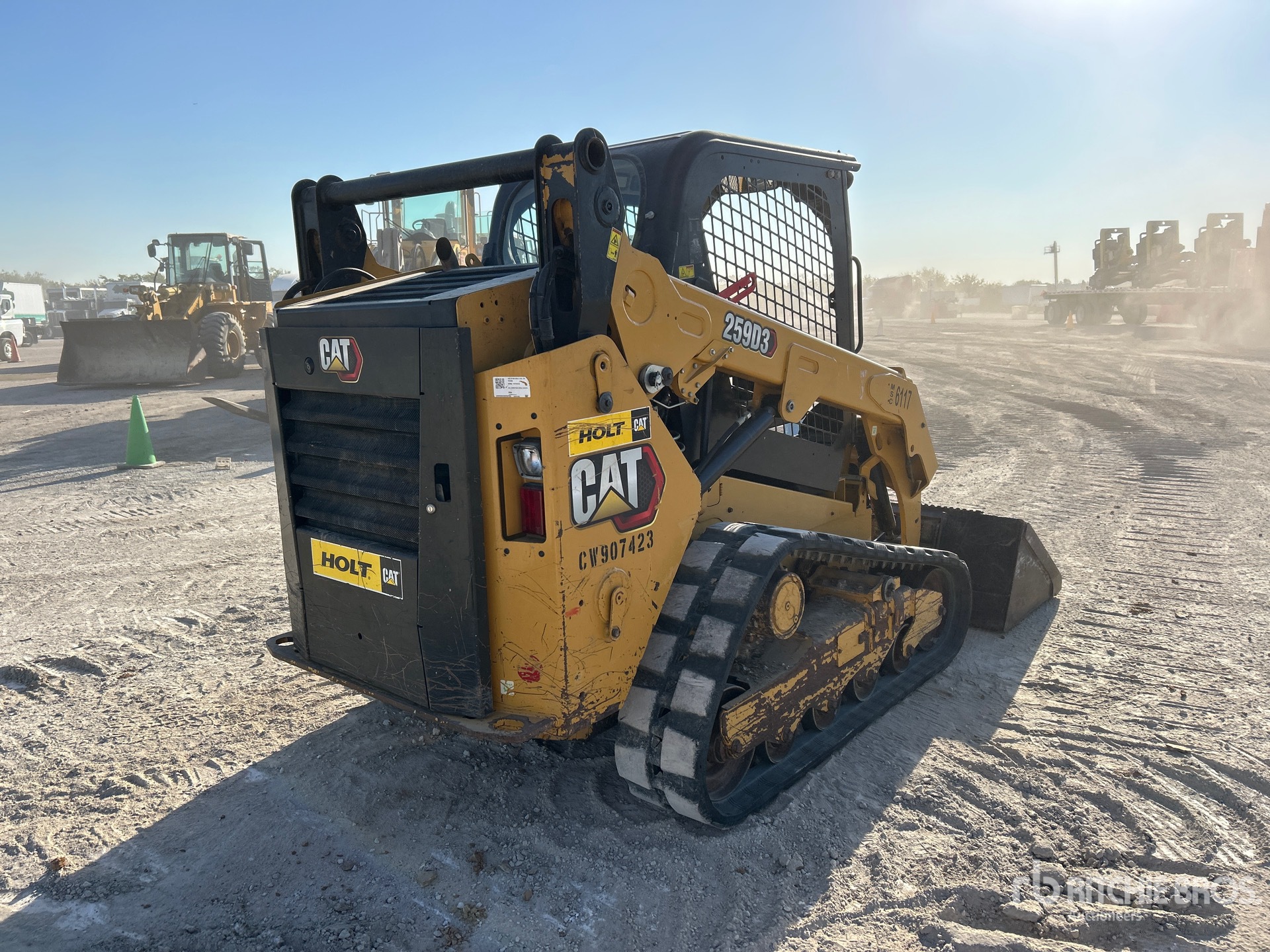 General Appearance with Picture, Right Rear Corner