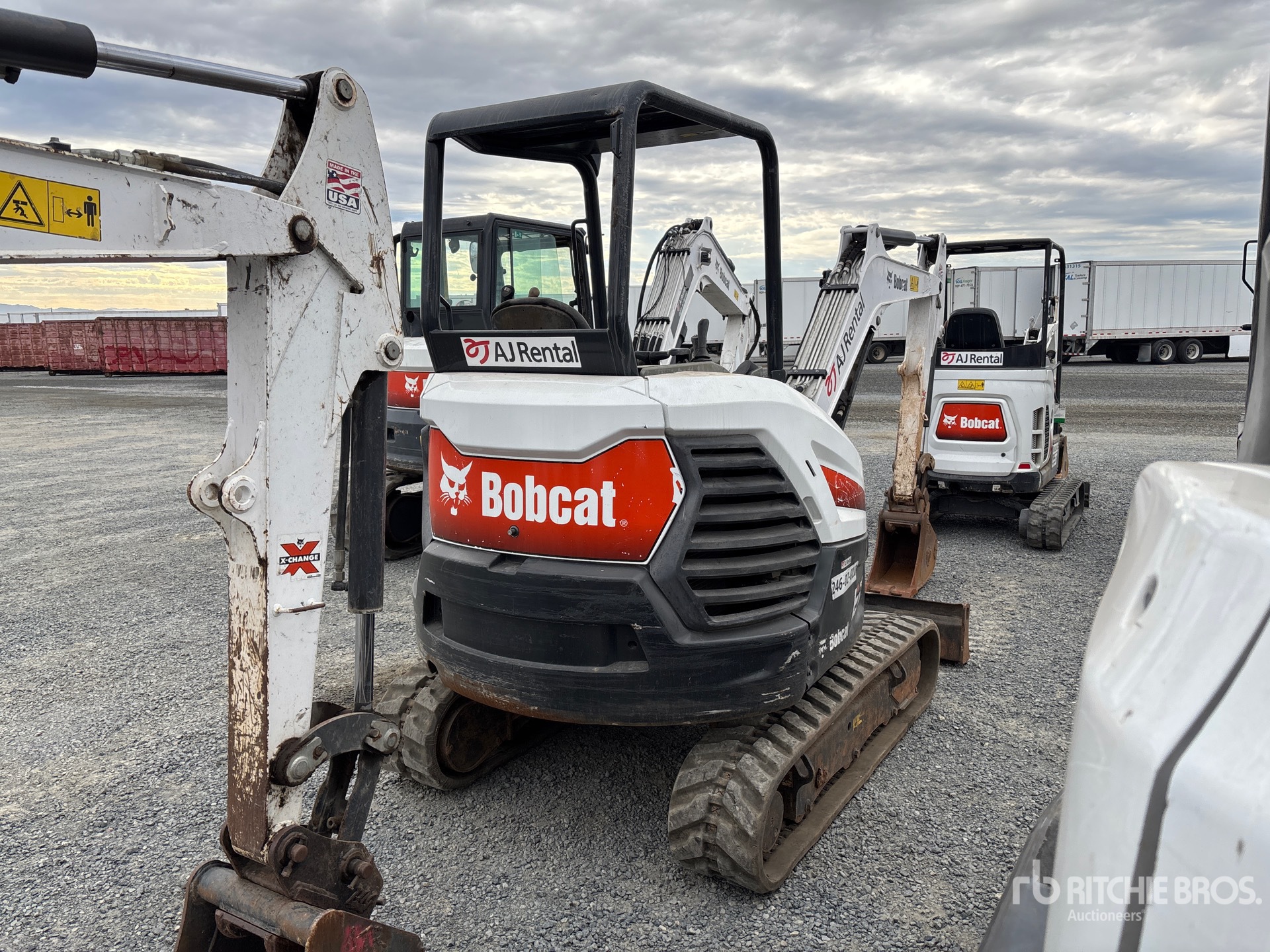 General Appearance with Picture, Right Rear Corner