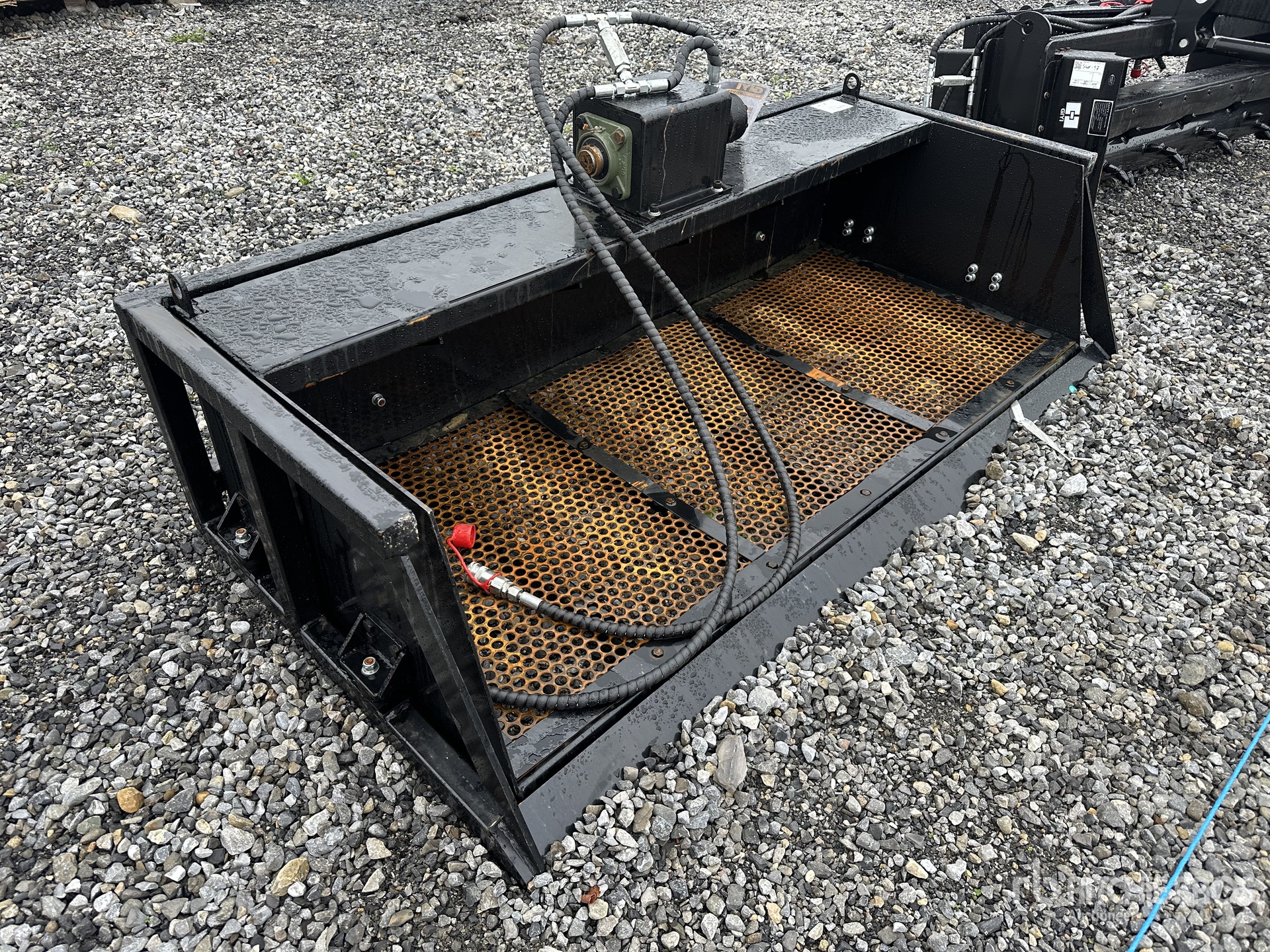 General Appearance with Bild, Ecke vorne rechts