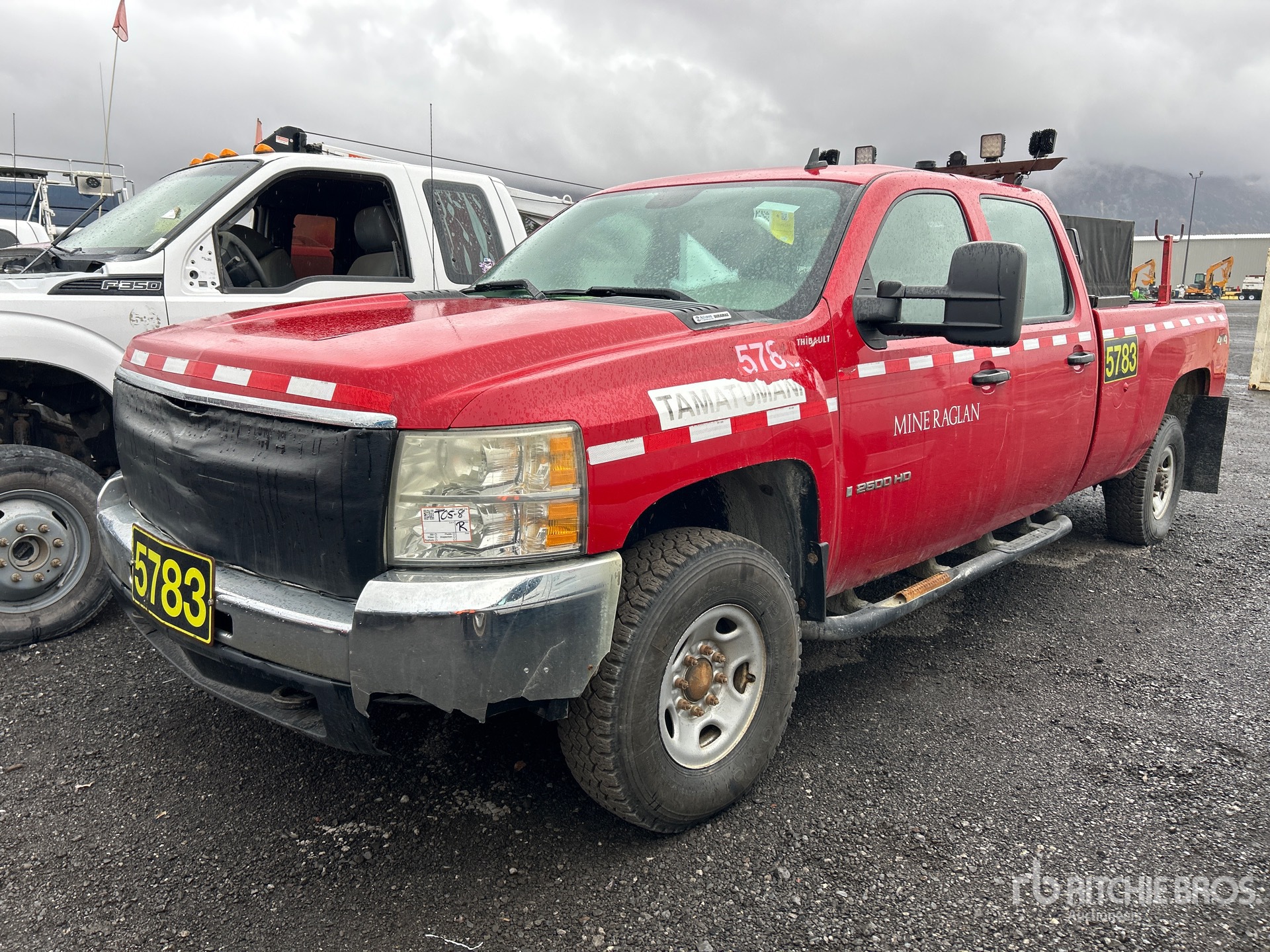 General Appearance with Picture, Left Front Corner