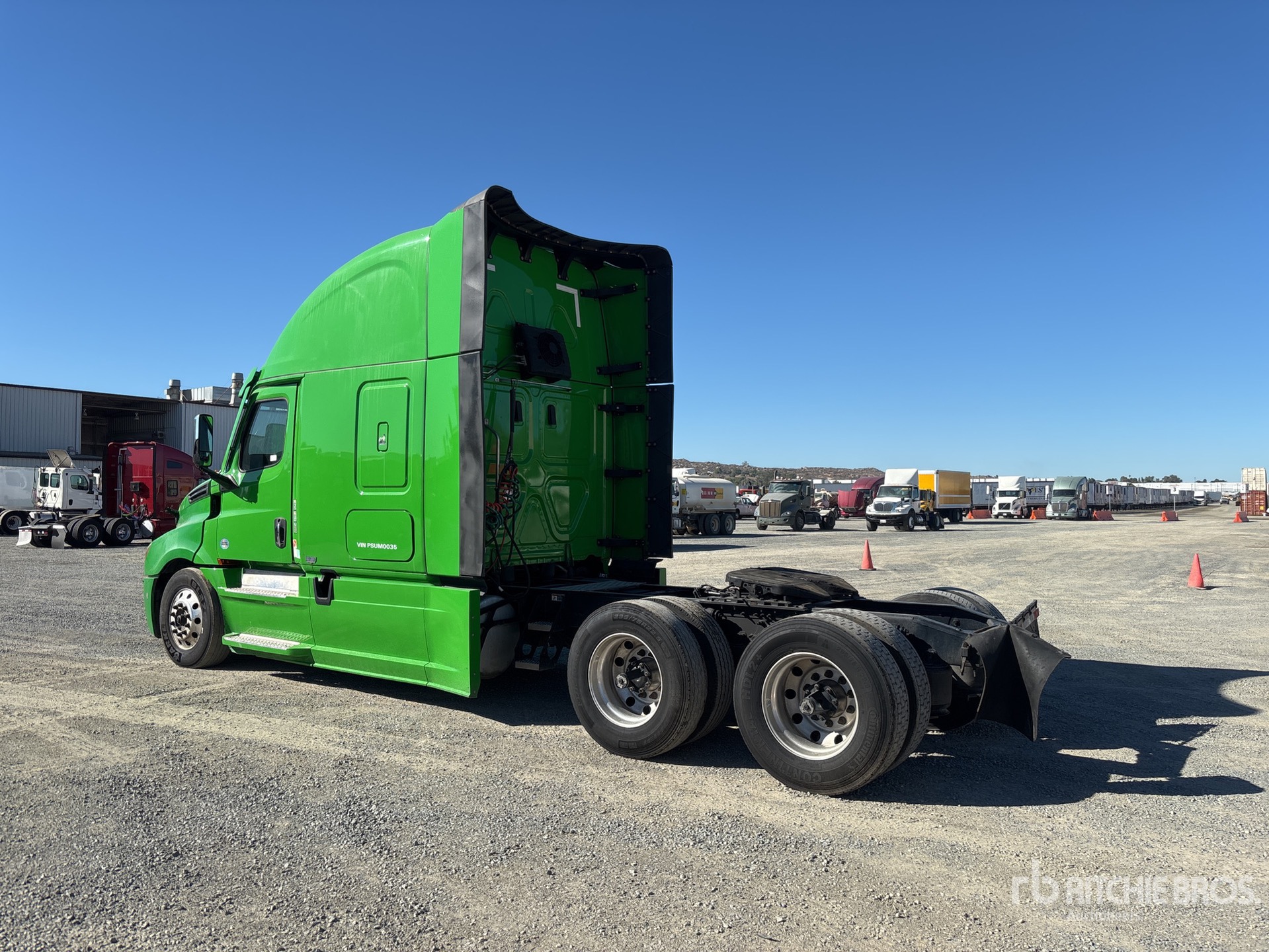 General Appearance with Zdjęcie, lewy dolny róg