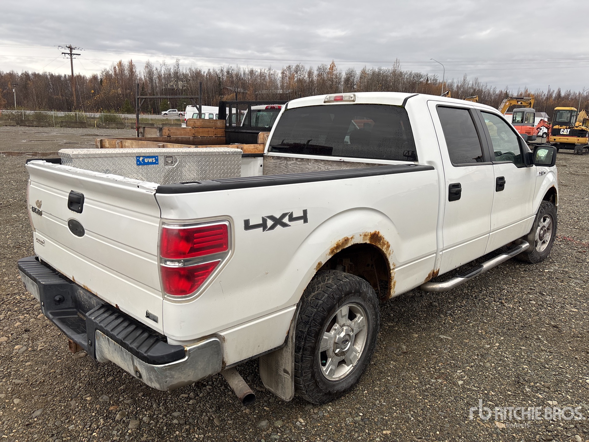 General Appearance with Picture, Right Rear Corner