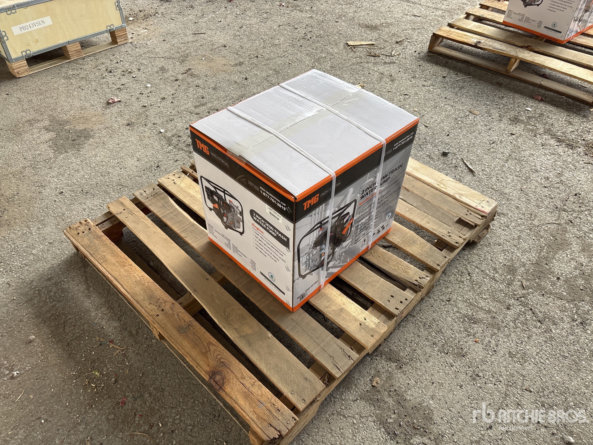 General Appearance with Picture, Right Rear Corner