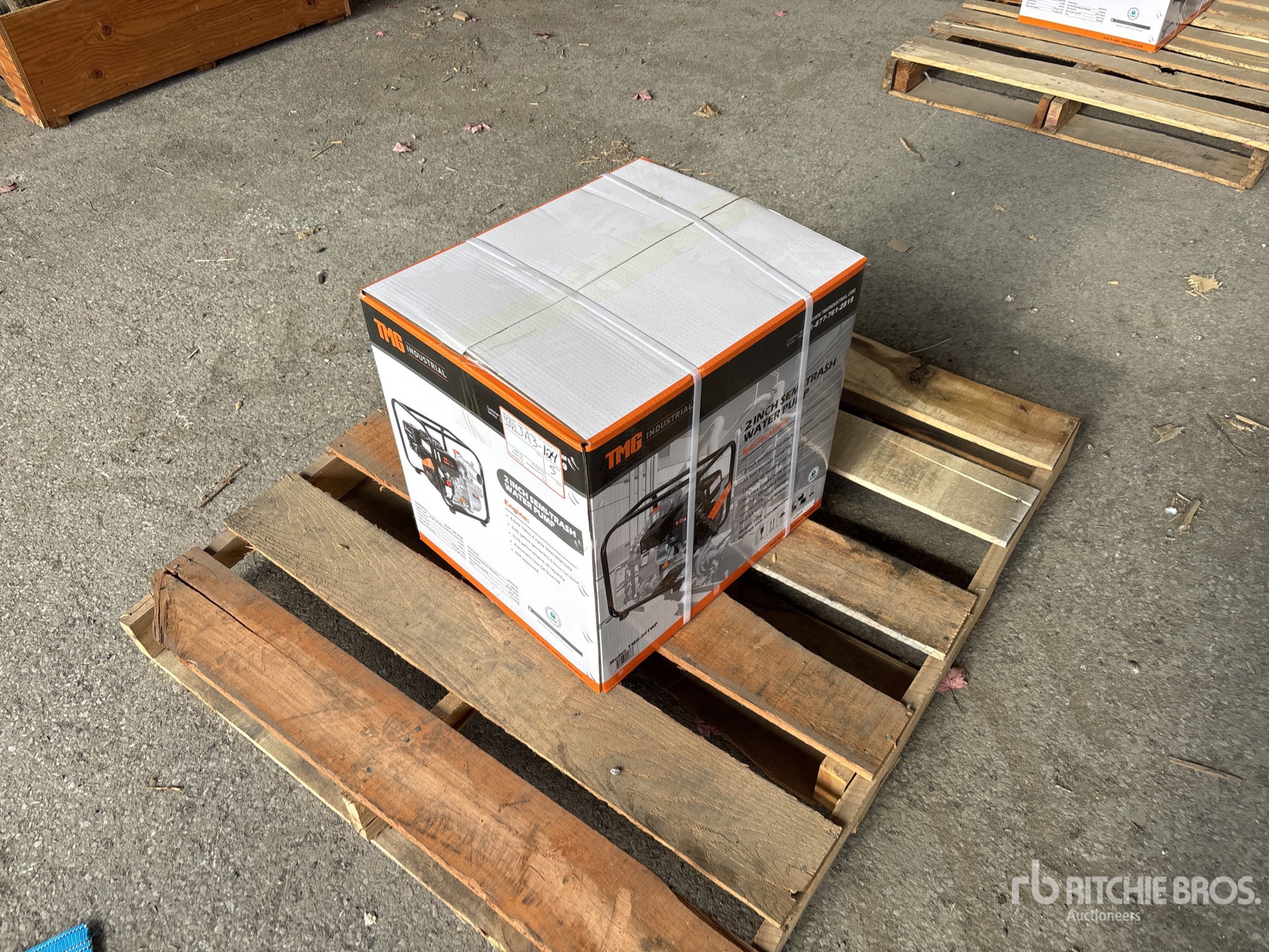 General Appearance with Picture, Right Front Corner