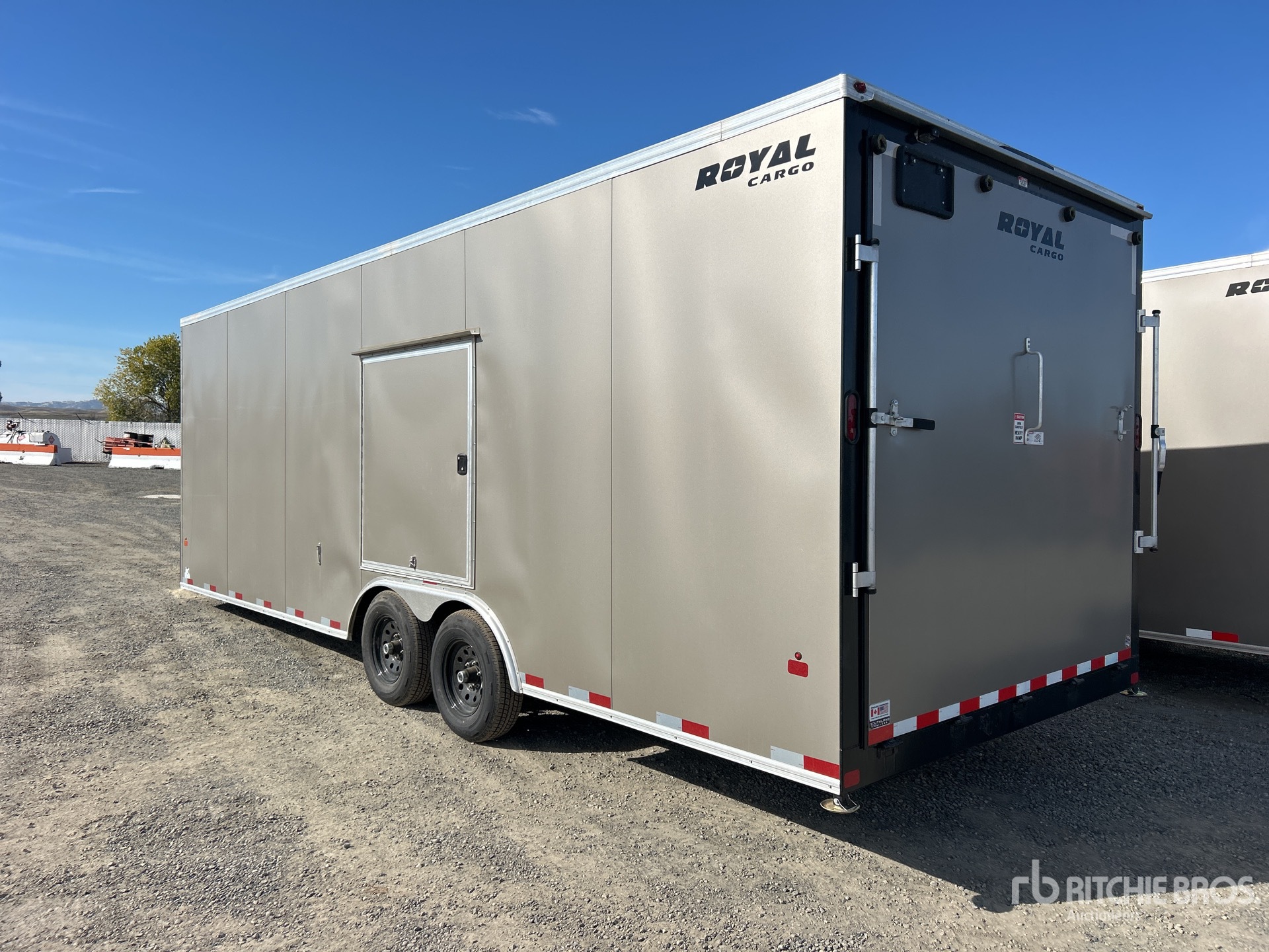 General Appearance with Bild, Ecke hinten links