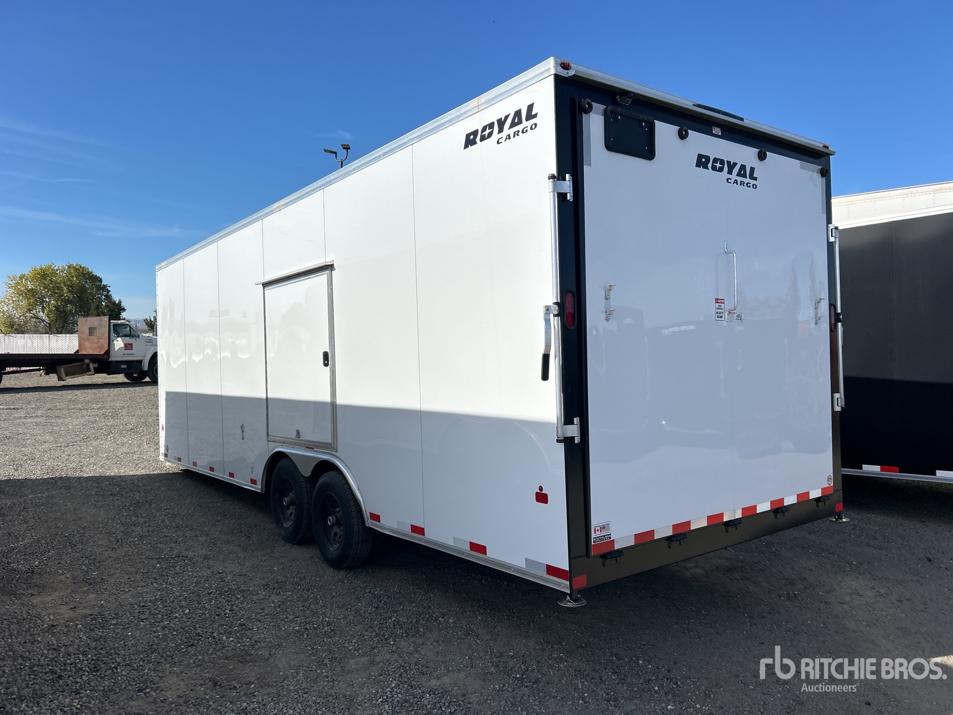 General Appearance with Bild, Ecke hinten links