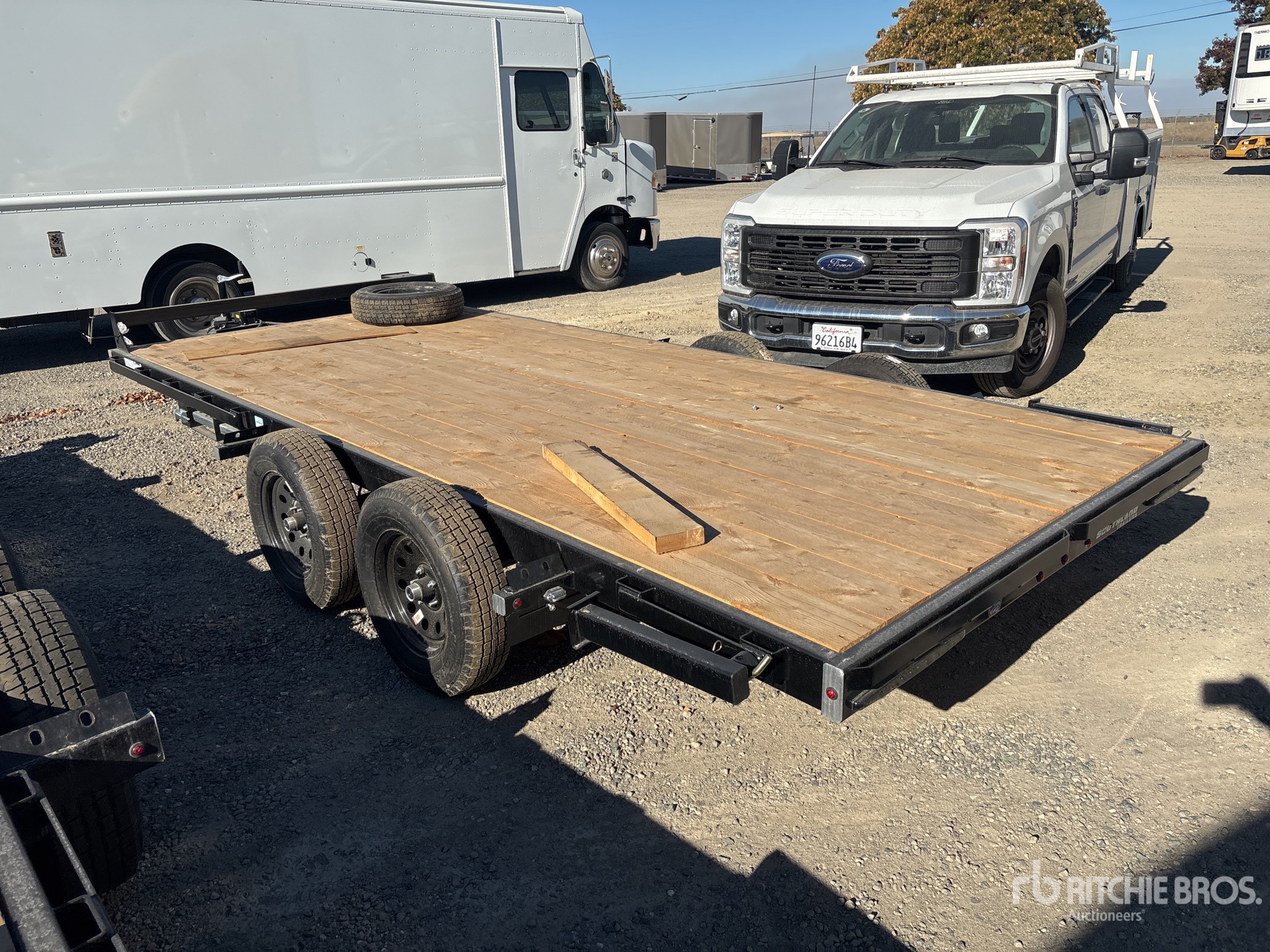 Aspect général with Image, coin arrière gauche