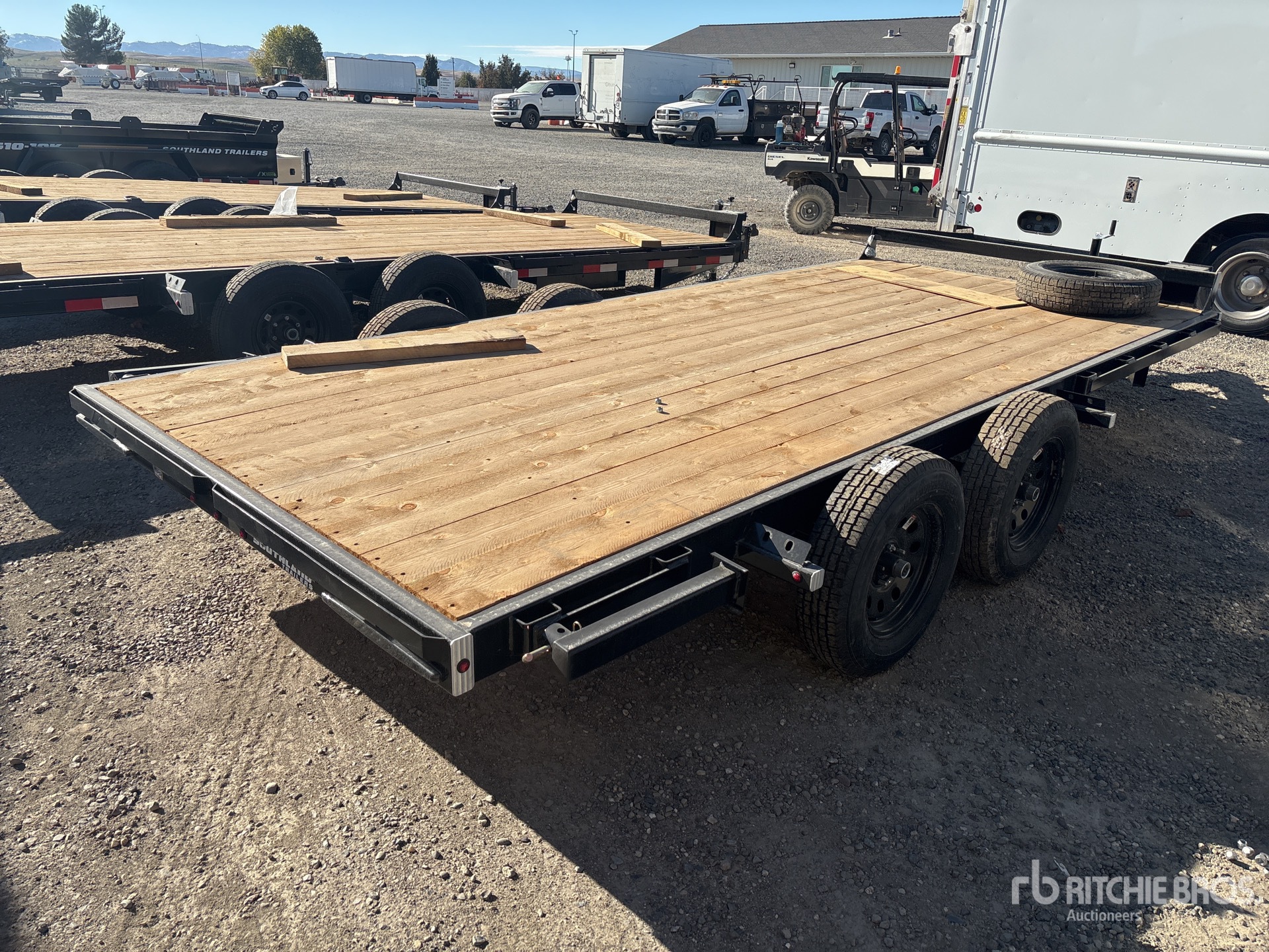 Aspect général with Image, coin arrière droit