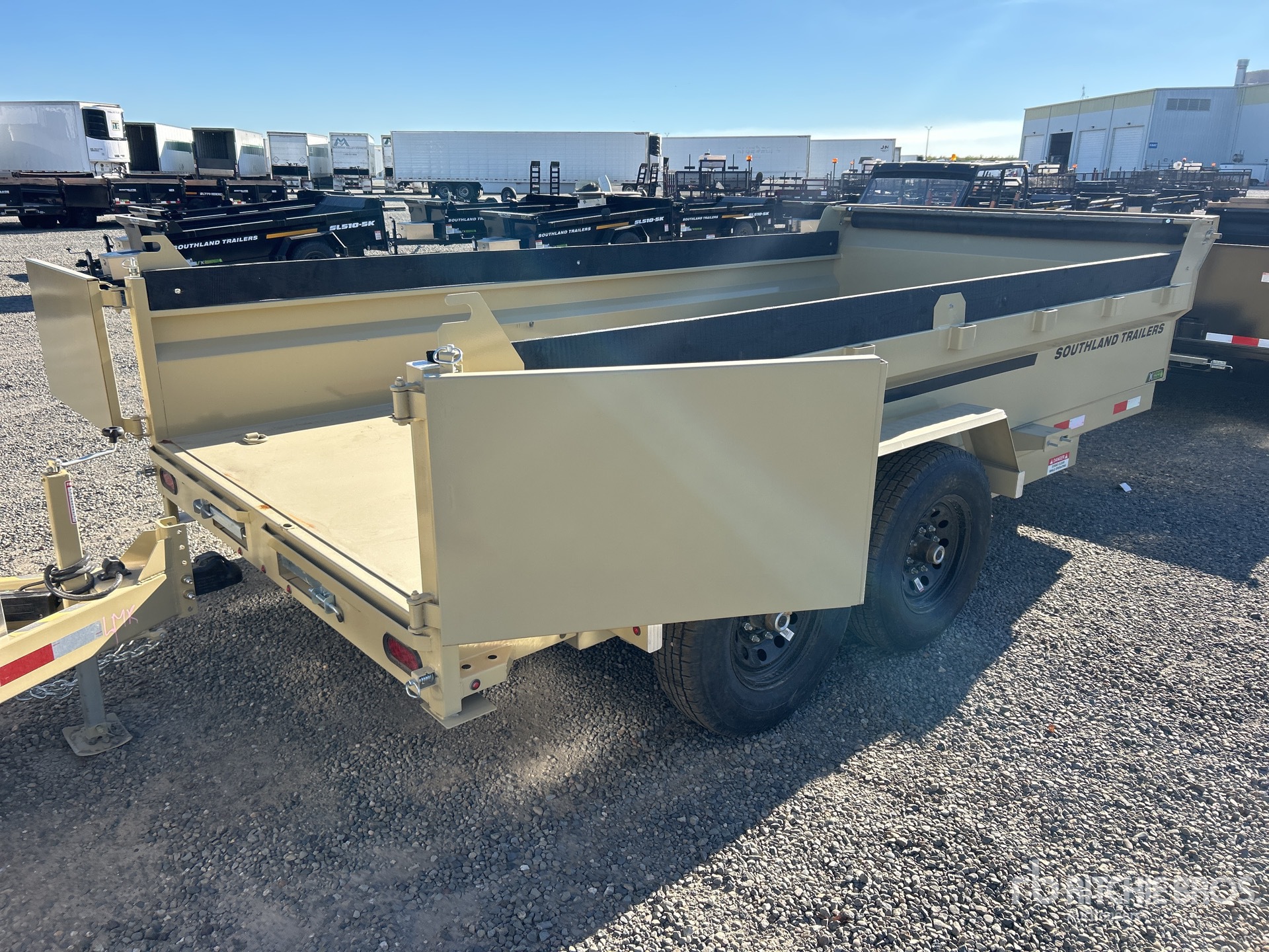 General Appearance with Bild, Ecke hinten rechts