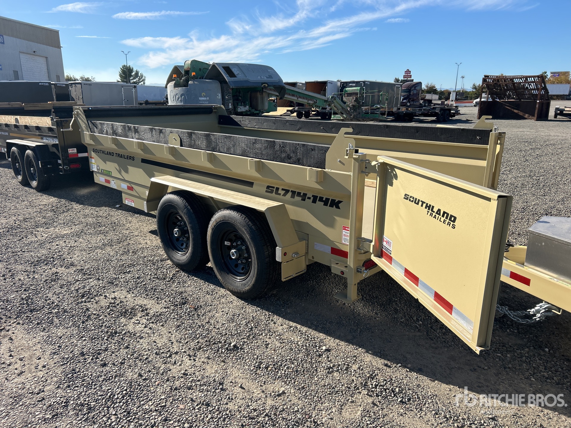 General Appearance with Bild, Ecke hinten links