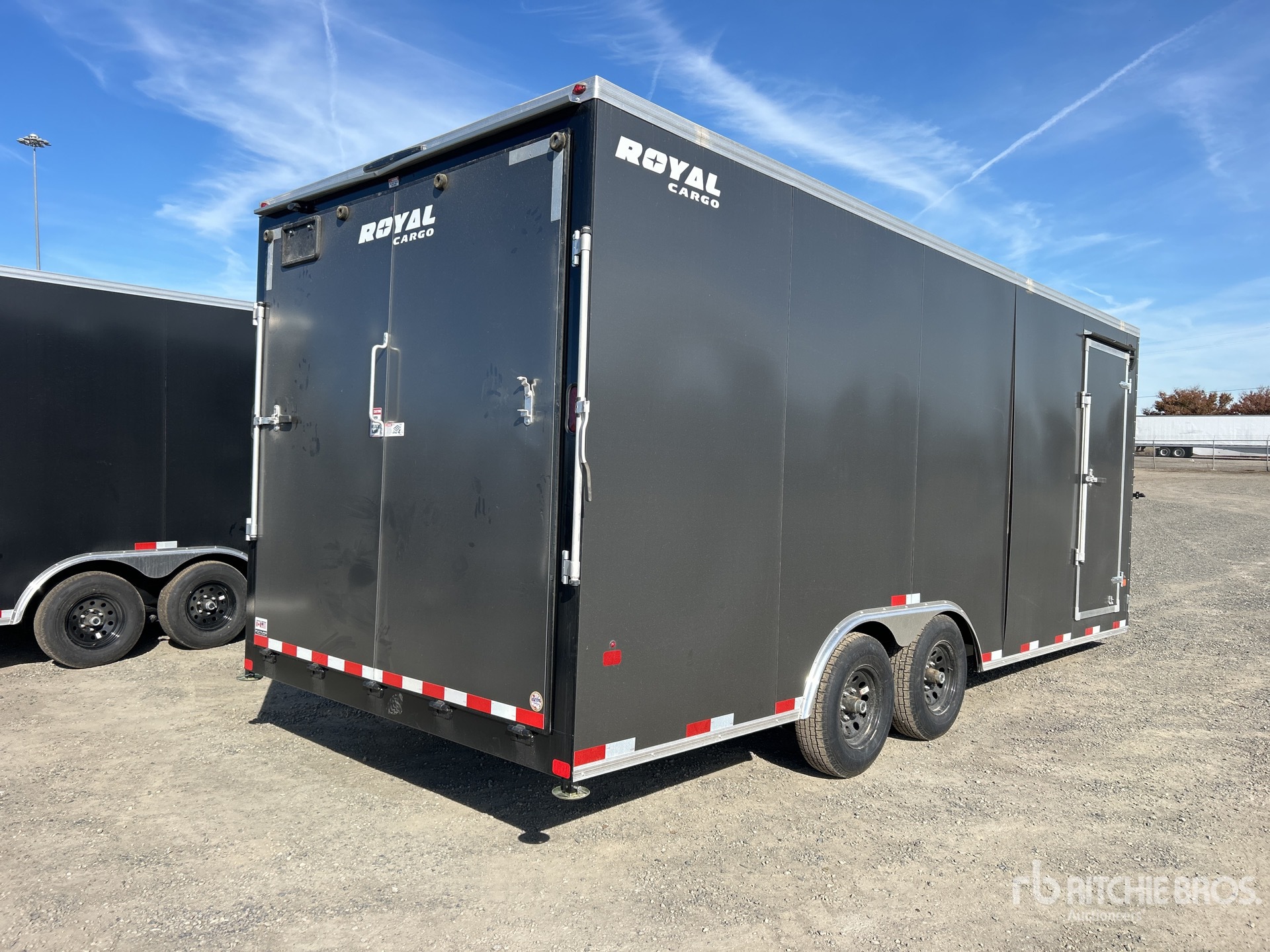 General Appearance with Bild, Ecke hinten rechts