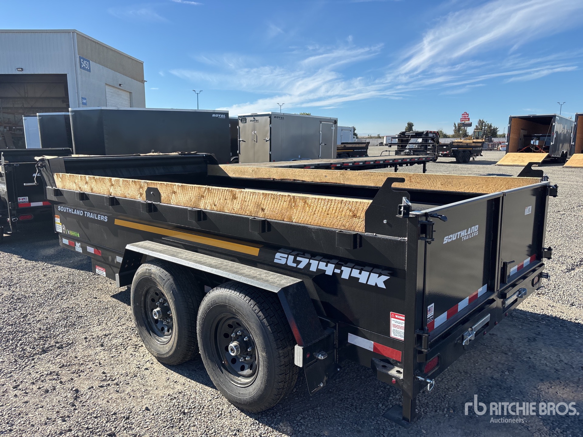 General Appearance with Bild, Ecke hinten links