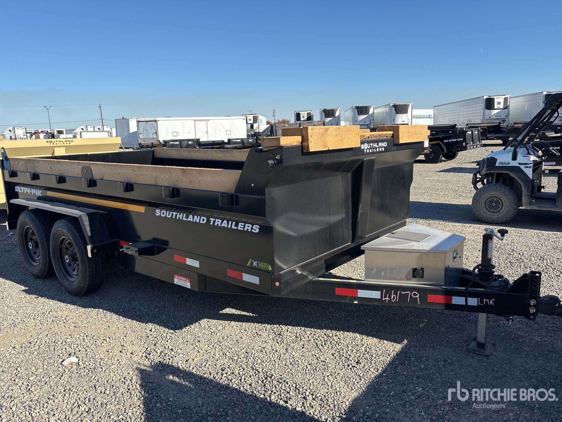 General Appearance with Bild, Ecke vorne rechts