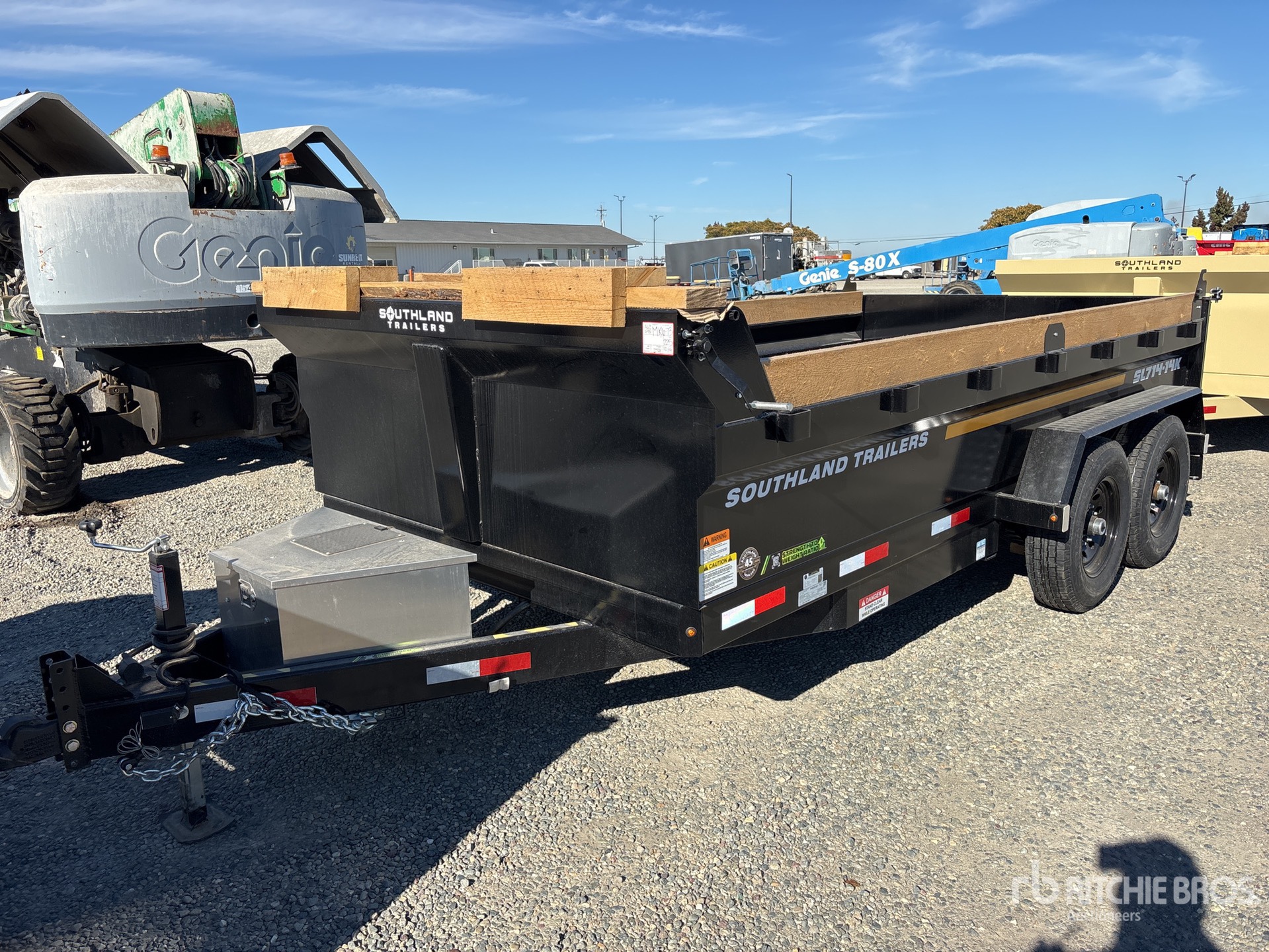 General Appearance with Featured Photo