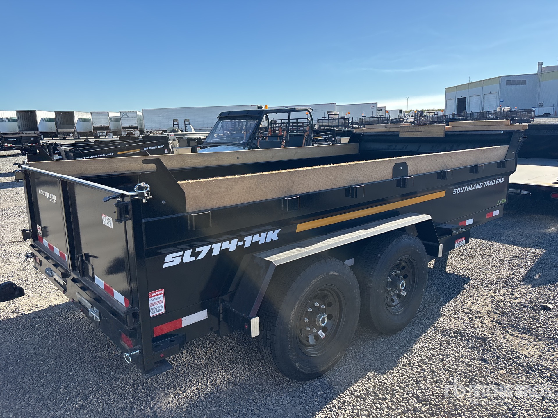 General Appearance with Bild, Ecke hinten rechts