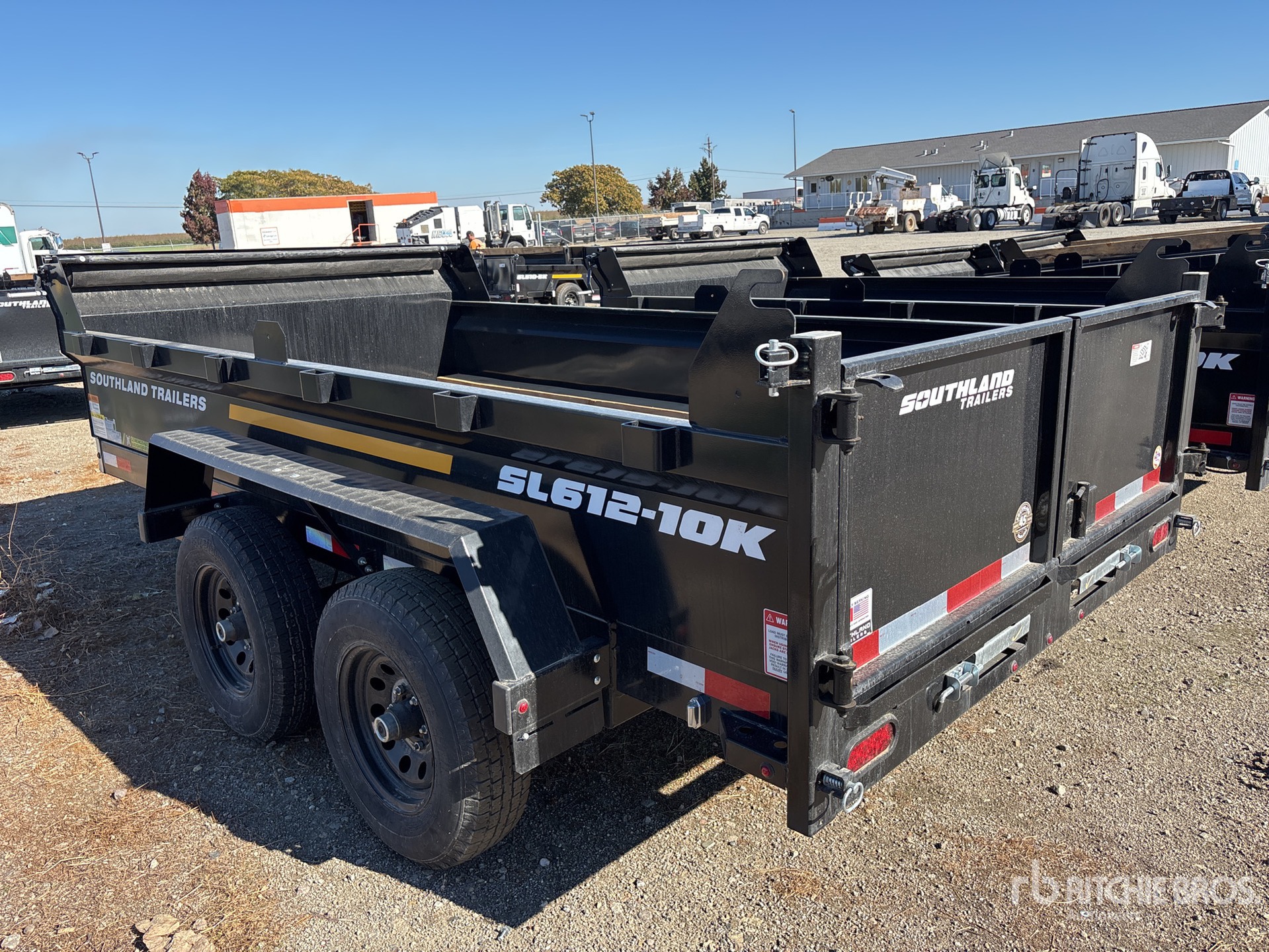 General Appearance with Bild, Ecke hinten links