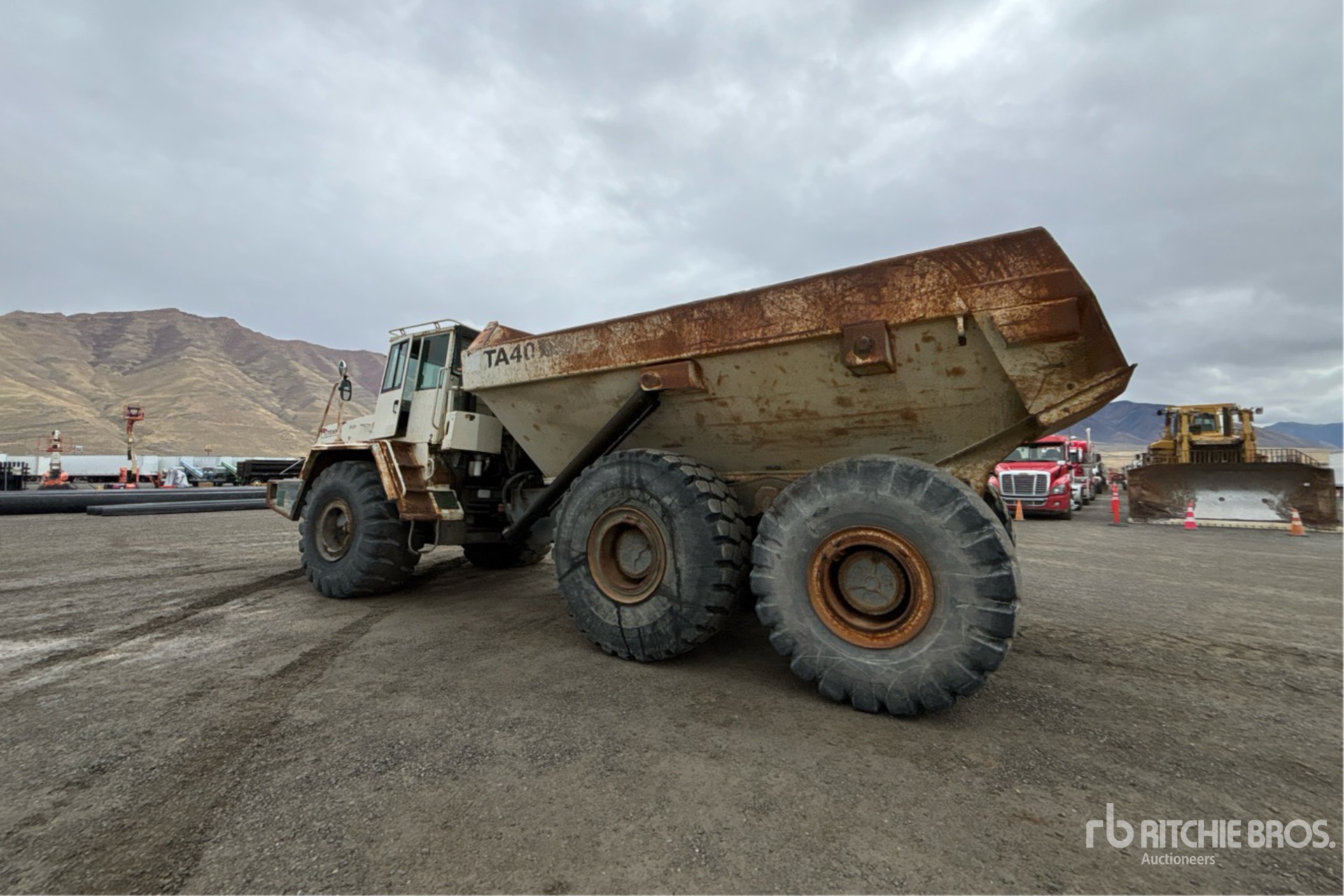 General Appearance with Bild, Ecke hinten links