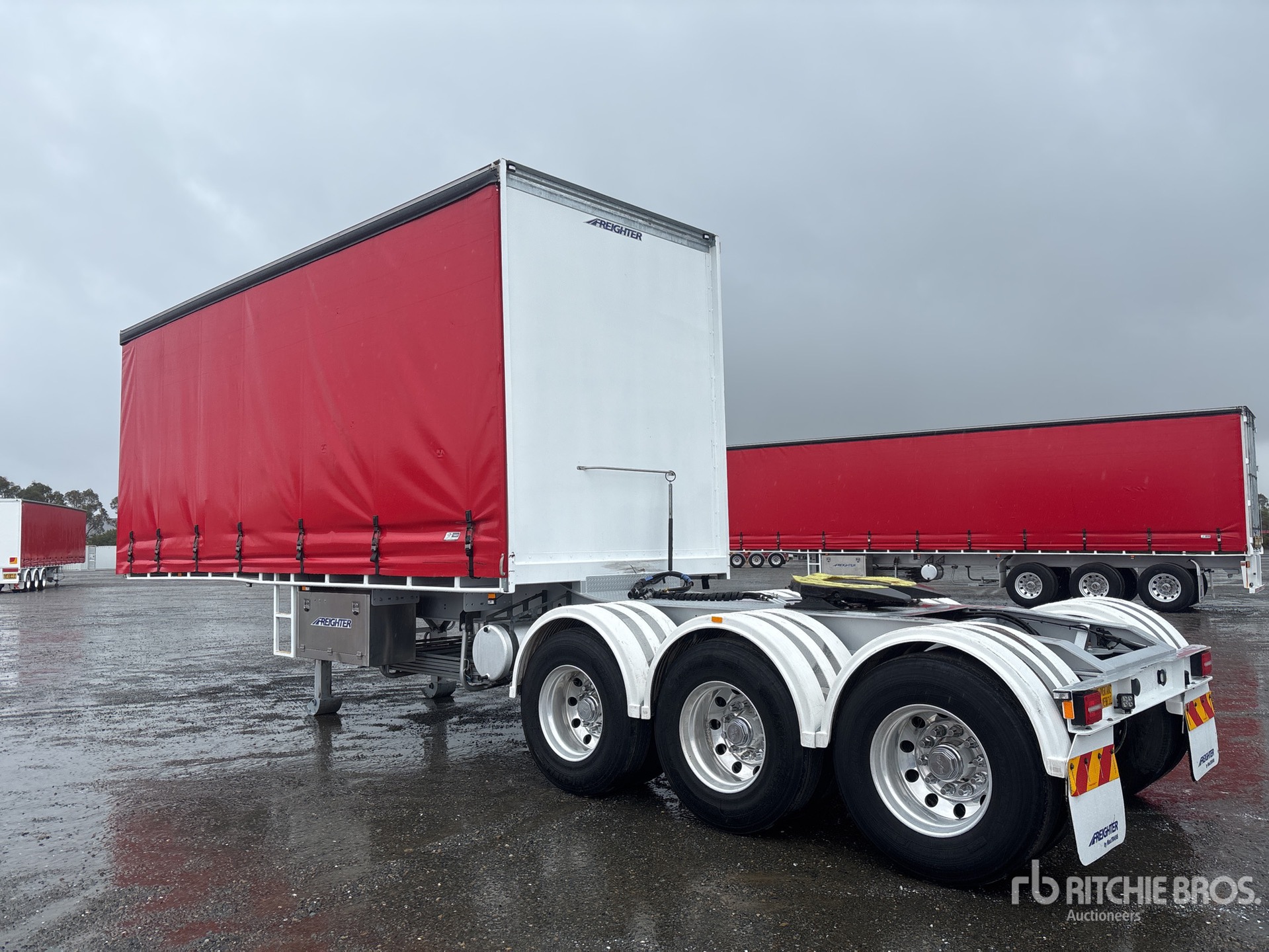 General Appearance with Picture, Right Rear Corner