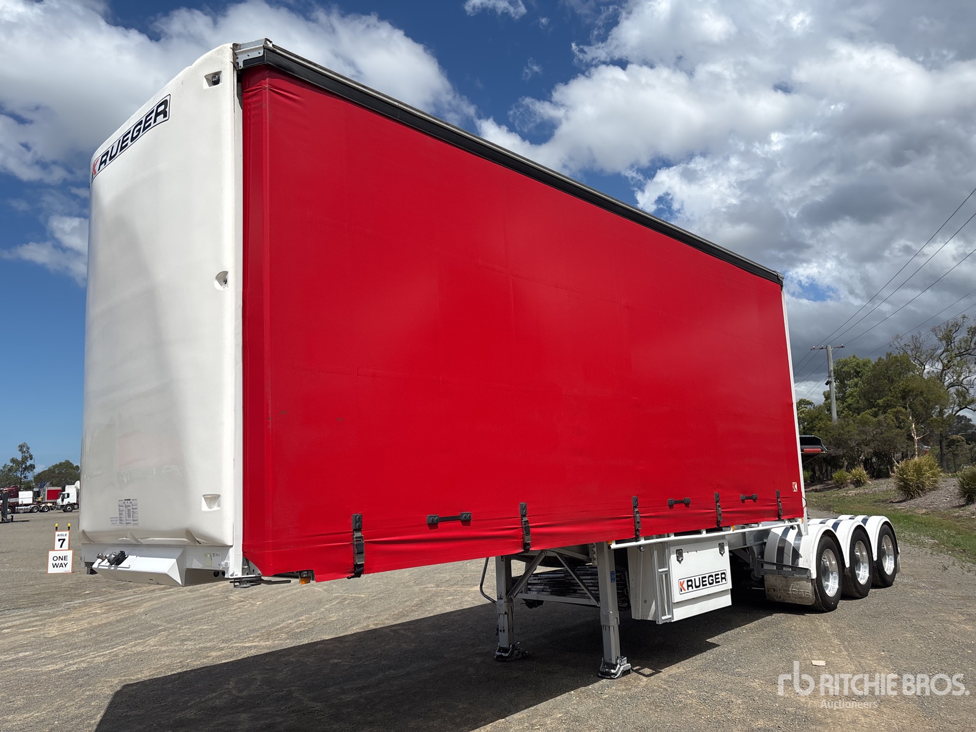 General Appearance with Foto, angolo anteriore sinistro