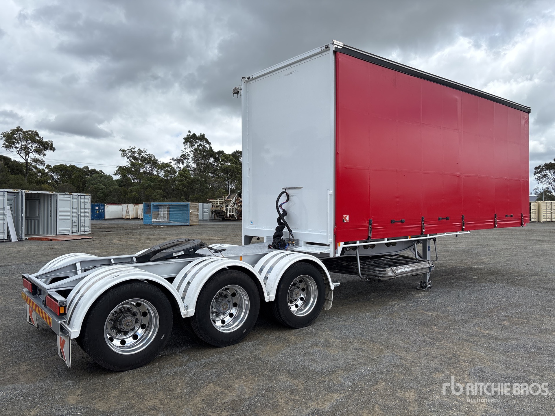 Aspect général with Image, coin arrière gauche