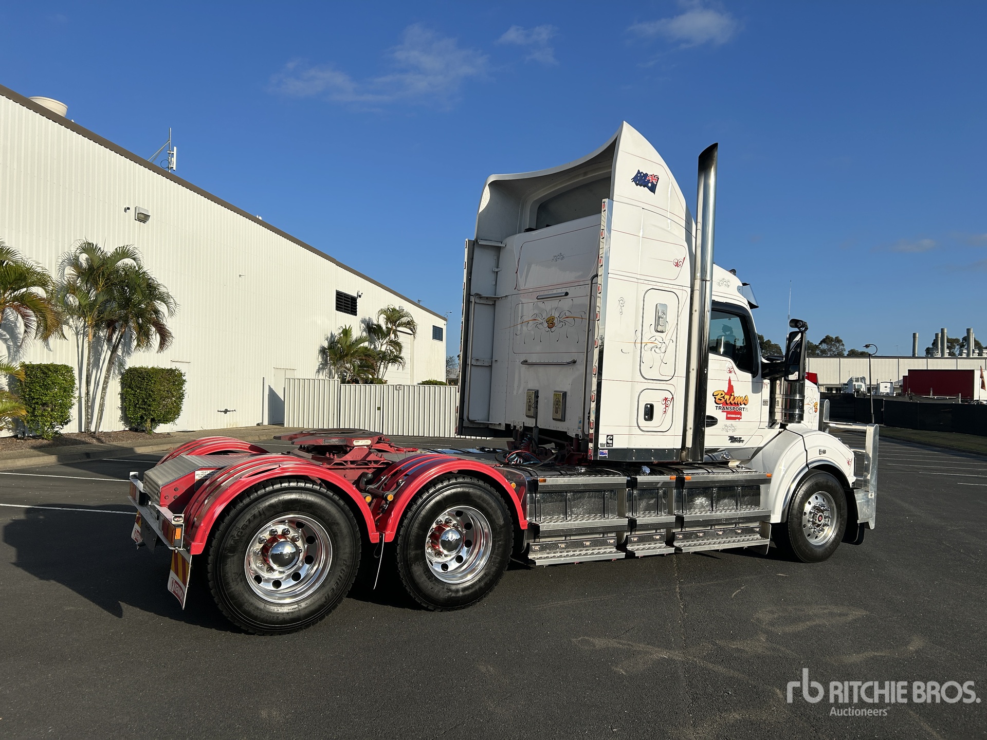 General Appearance with Picture, Left Rear Corner