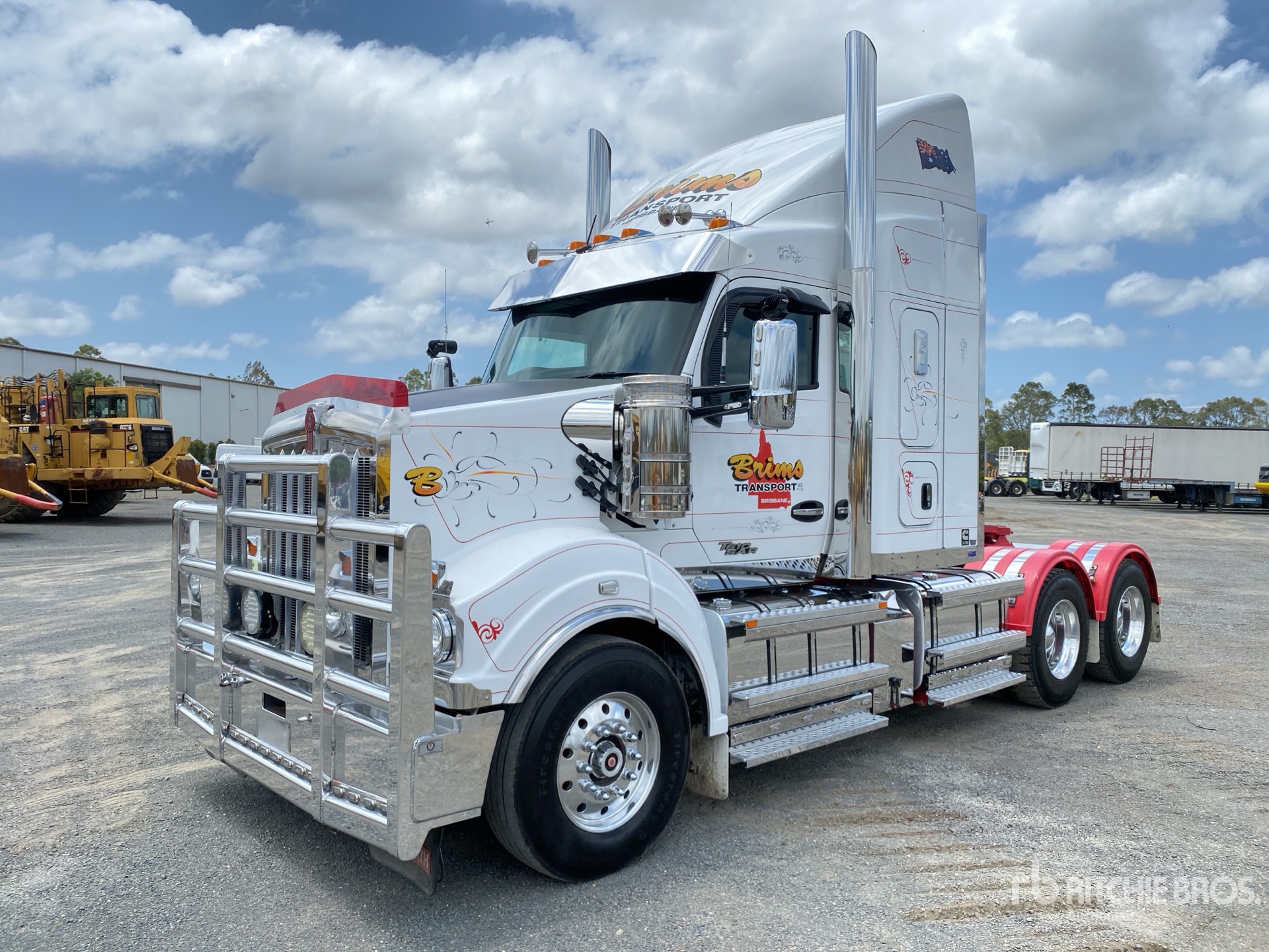 General Appearance with Picture, Right Front Corner