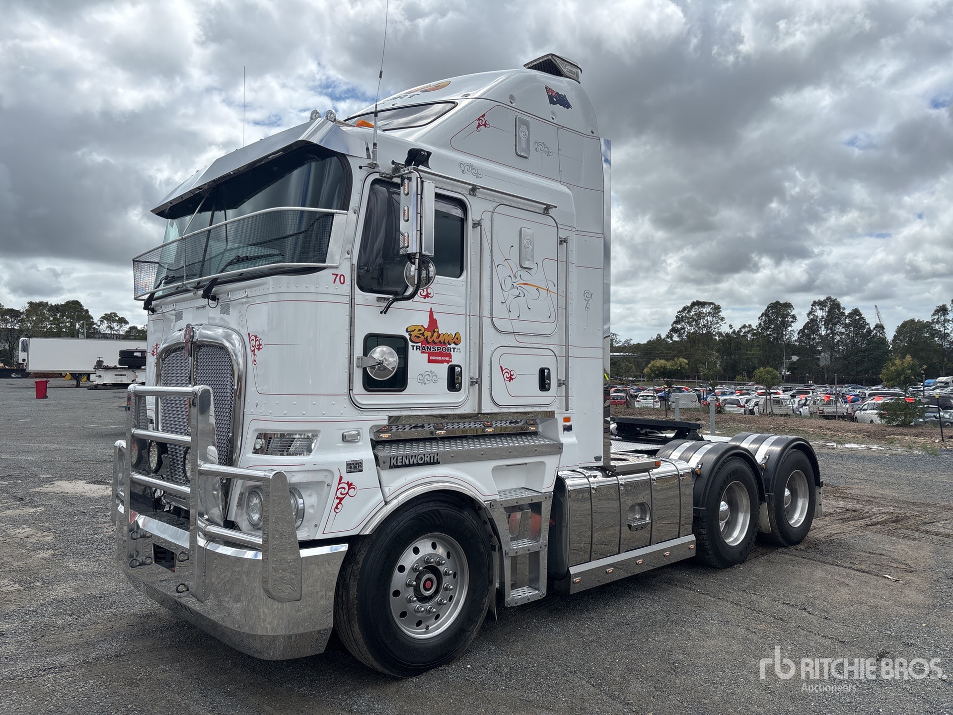 General Appearance with Picture, Right Front Corner