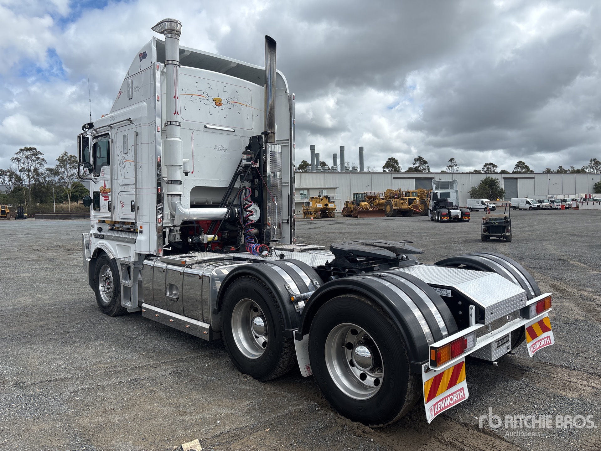 General Appearance with Picture, Right Rear Corner