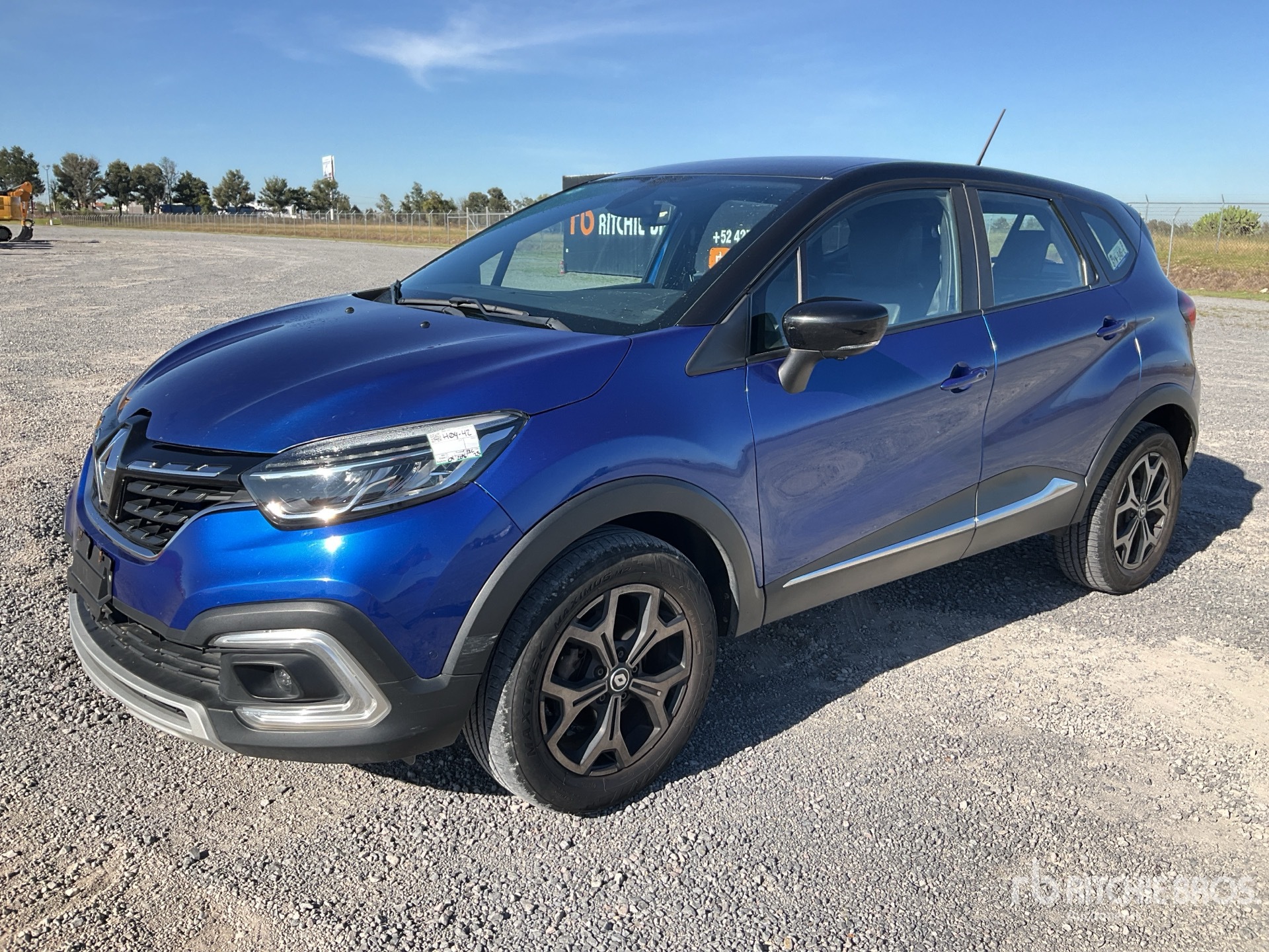 General Appearance with Picture, Left Front Corner