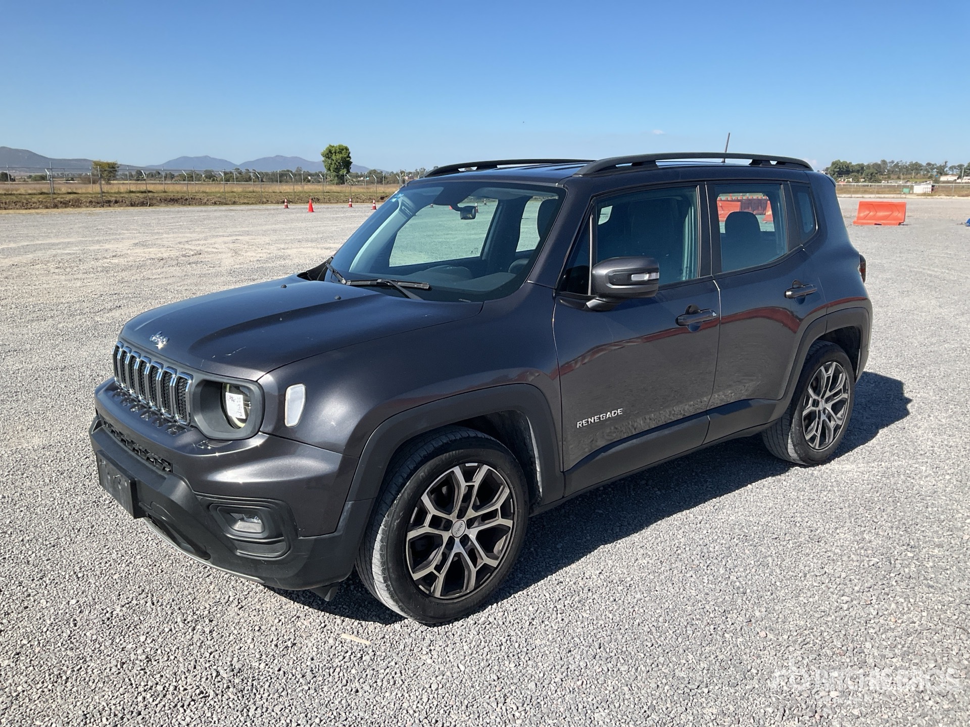 Aspect général with Image, coin avant gauche