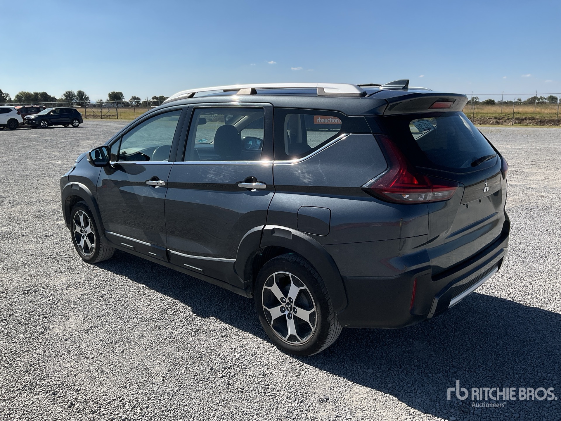 General Appearance with Bild, Ecke hinten links