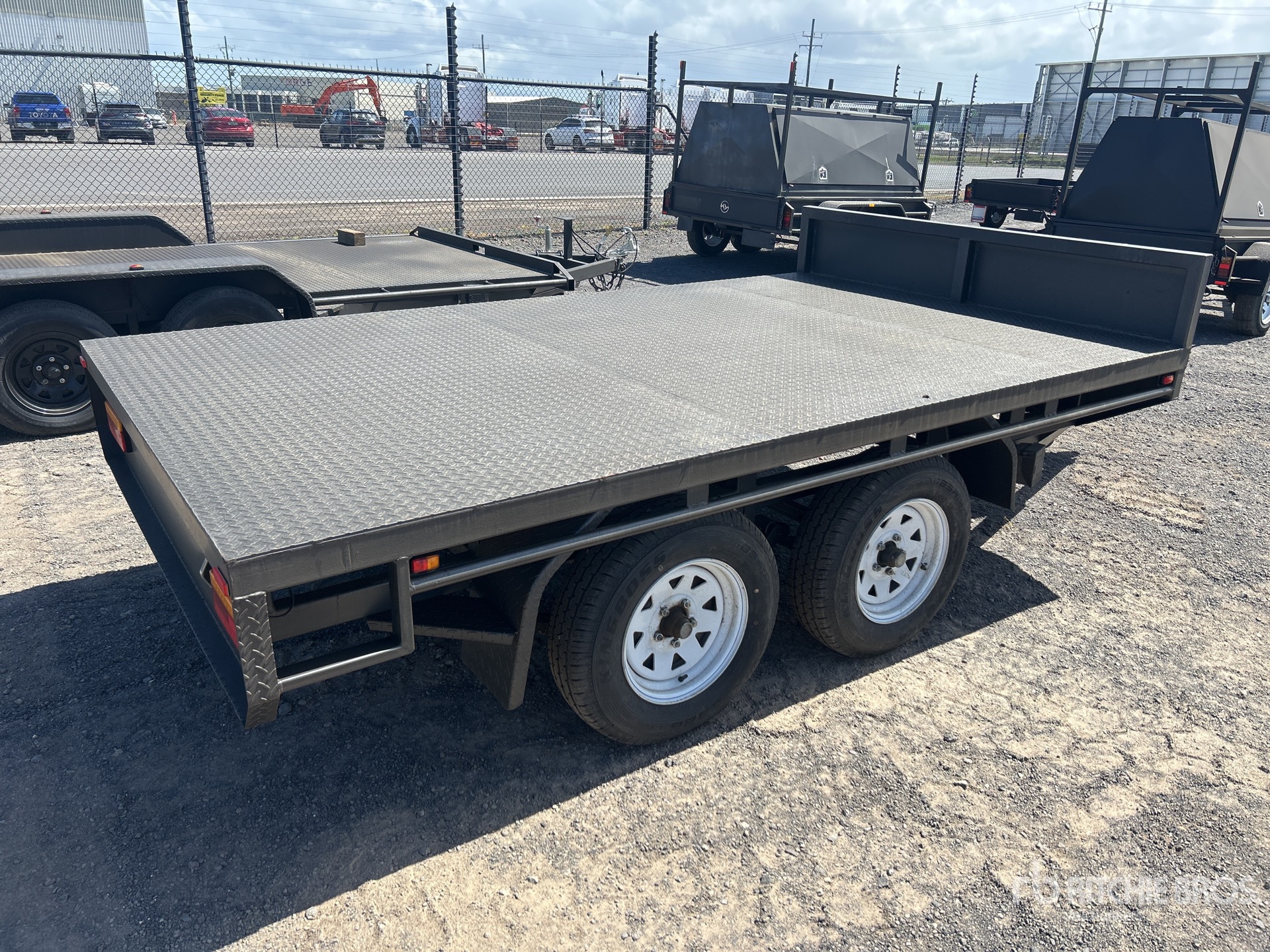 General Appearance with Picture, Left Rear Corner