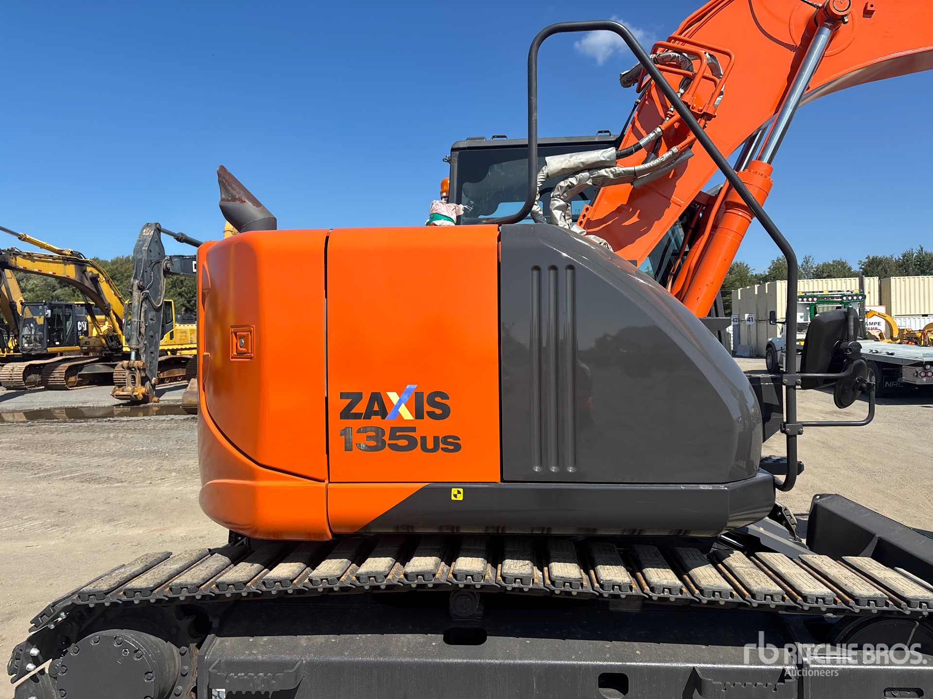 2016 Hitachi ZX135US-5B