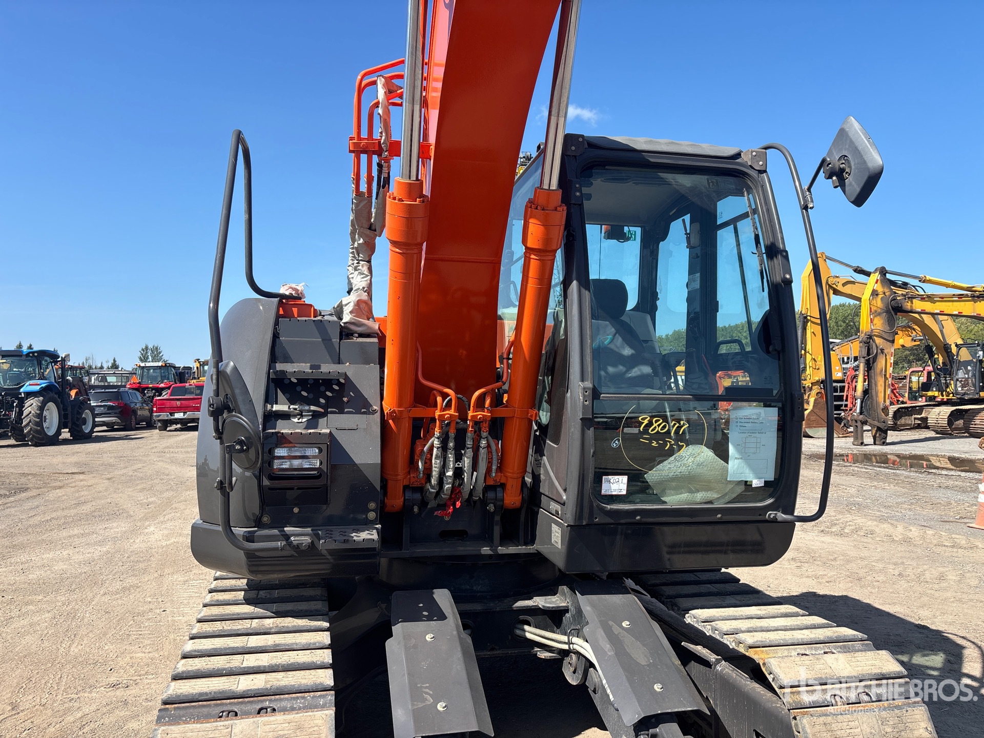2016 Hitachi ZX135US-5B