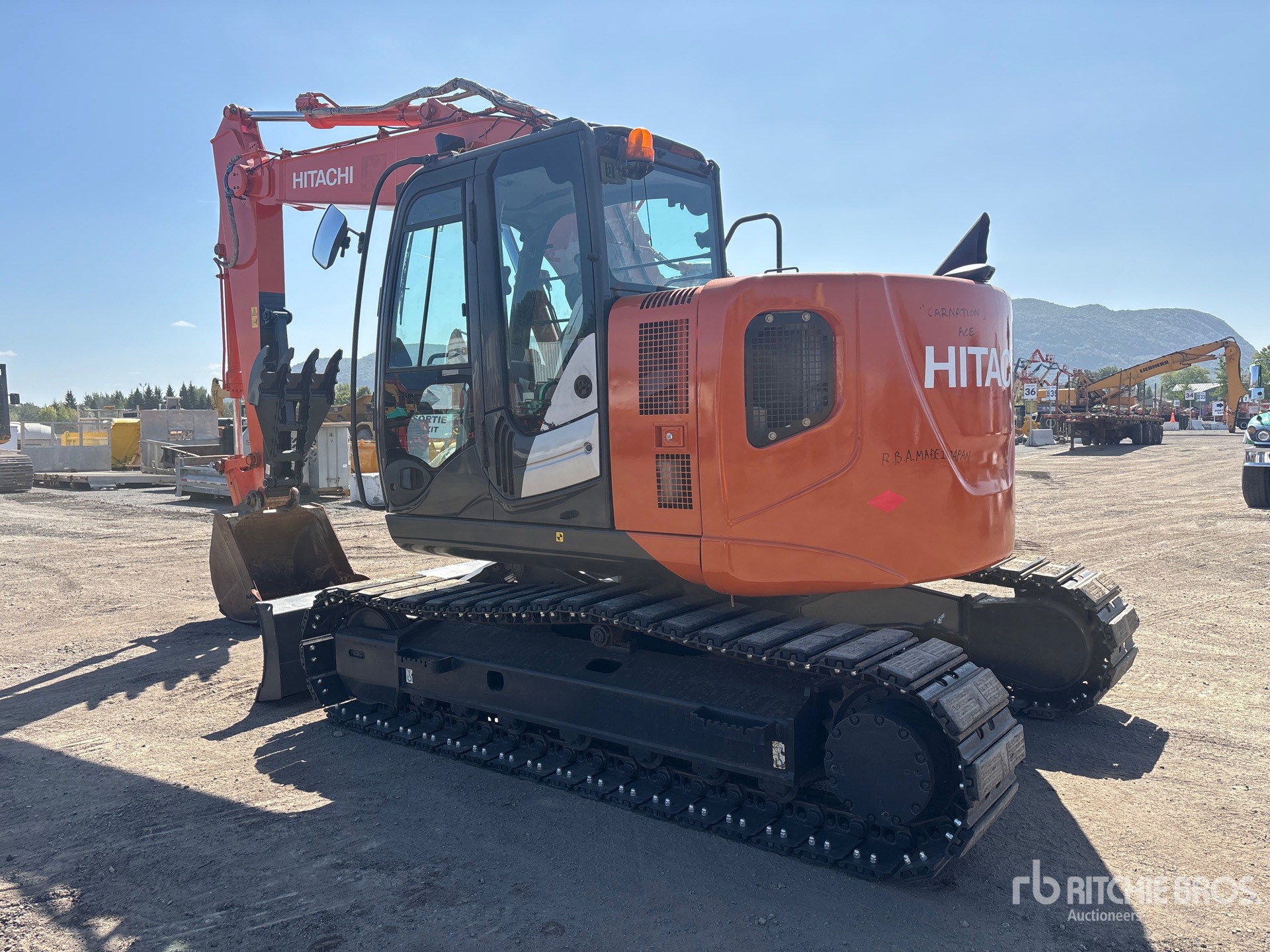 2016 Hitachi ZX135US-5B