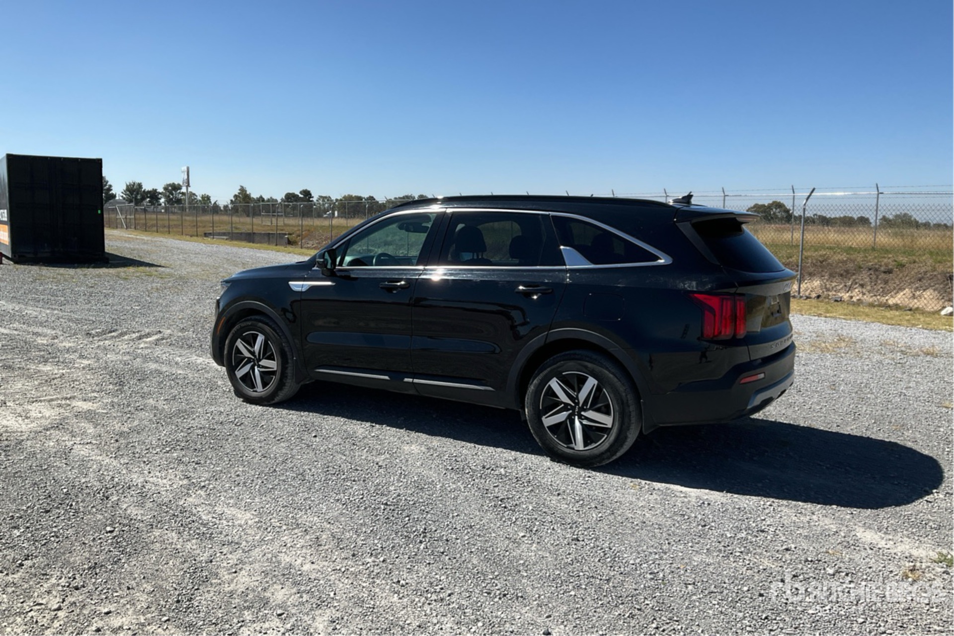 General Appearance with Picture, Left Rear Corner