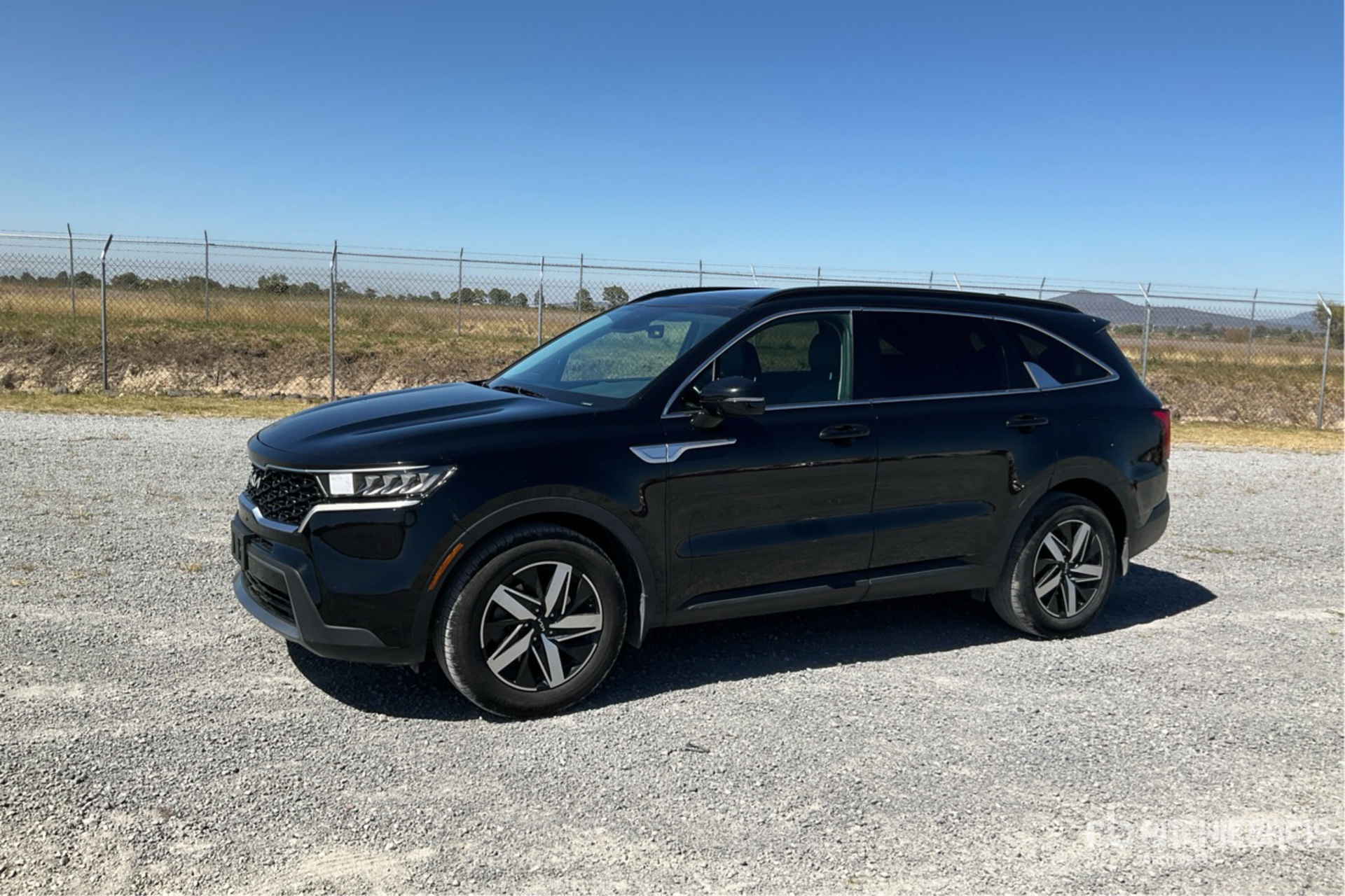 General Appearance with Picture, Left Front Corner