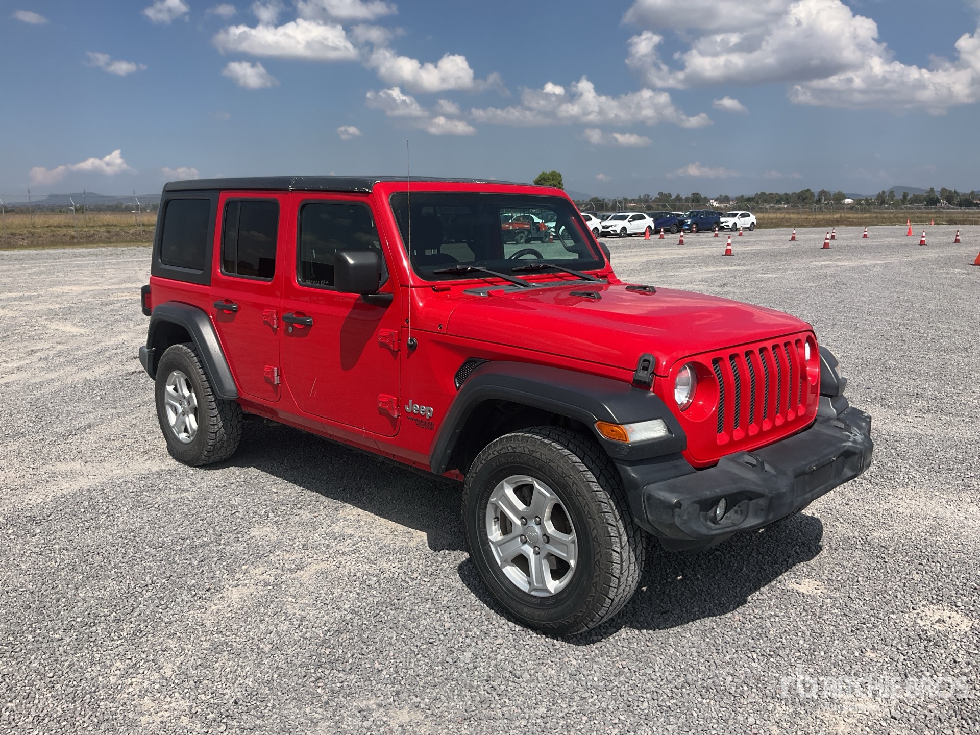 General Appearance with Picture, Right Front Corner