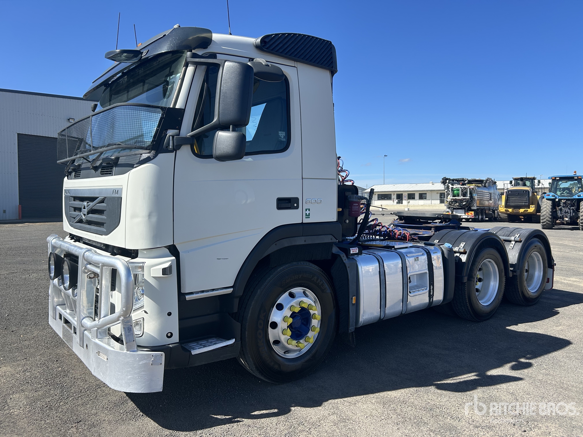 General Appearance with Picture, Right Front Corner