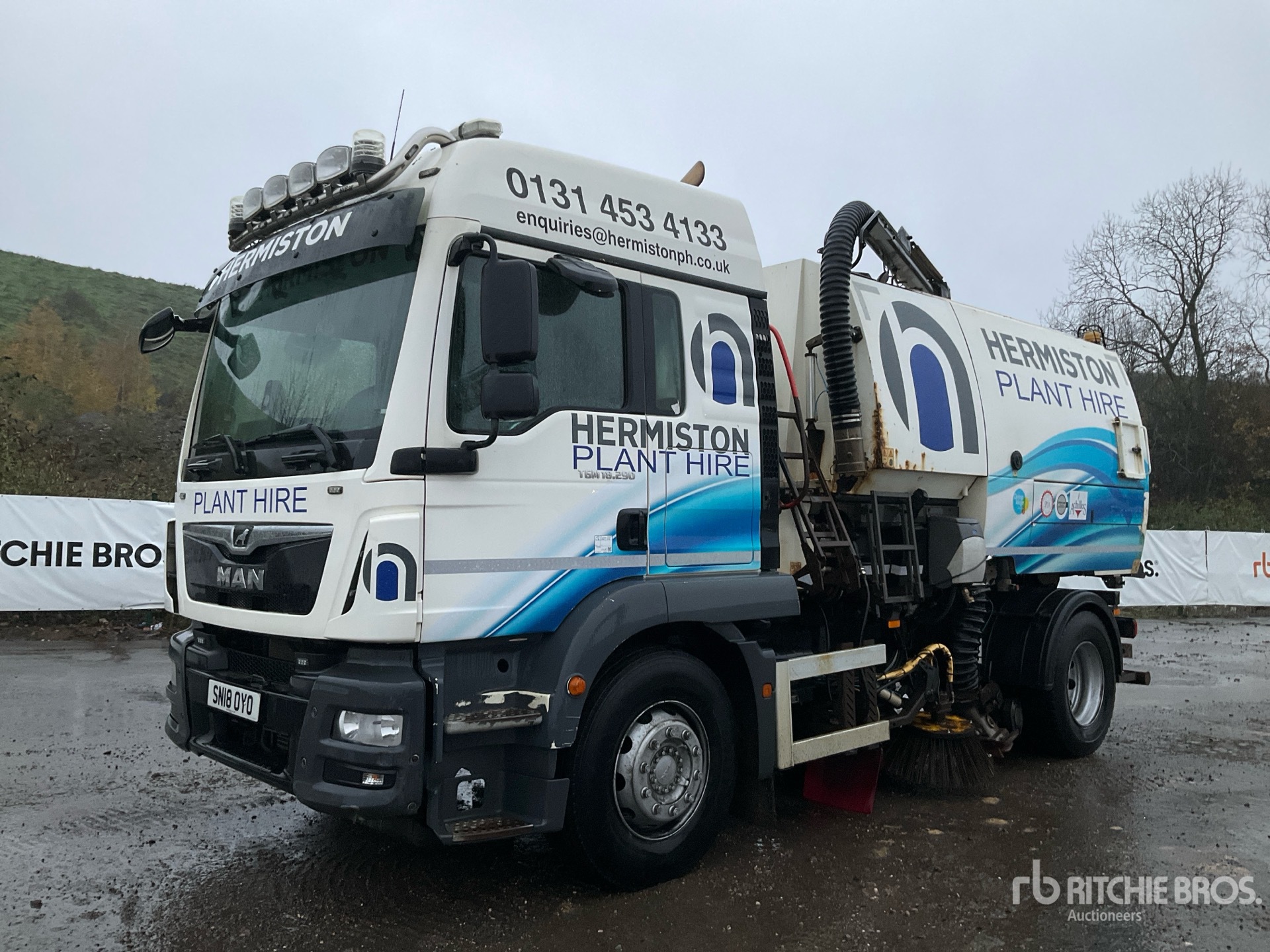 General Appearance with Foto, angolo anteriore sinistro