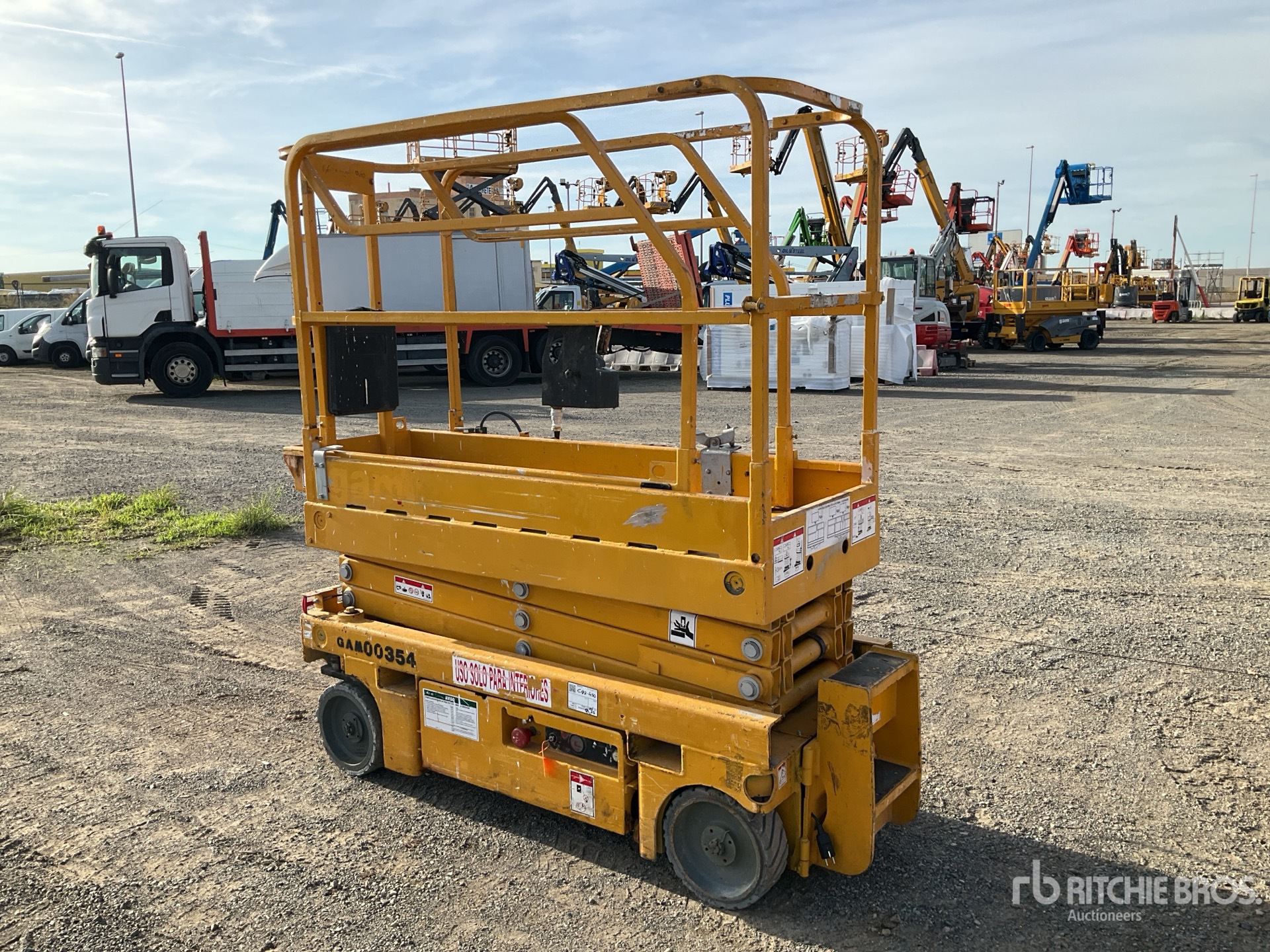 General Appearance with Picture, Right Front Corner