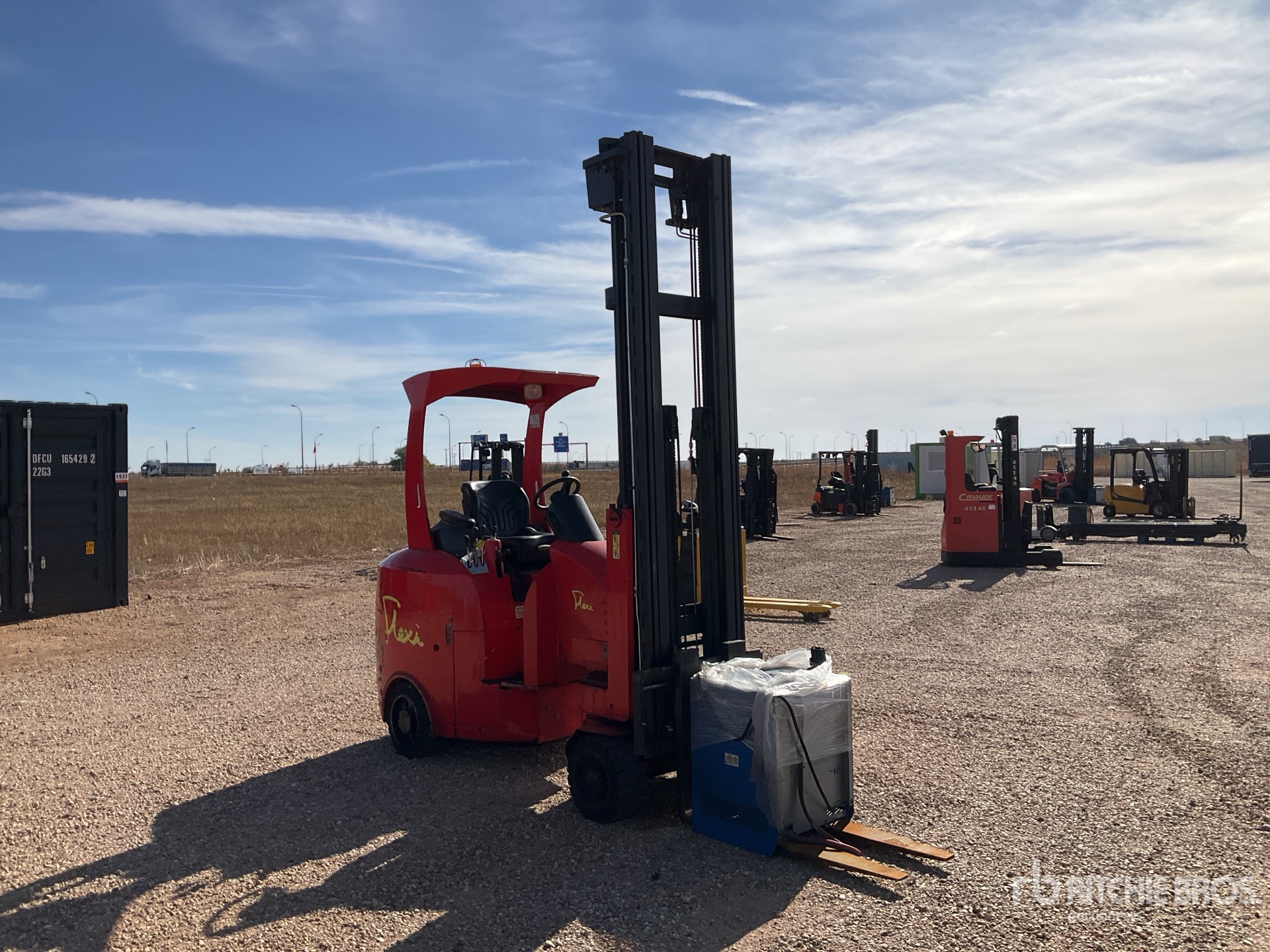 General Appearance with Picture, Right Front Corner