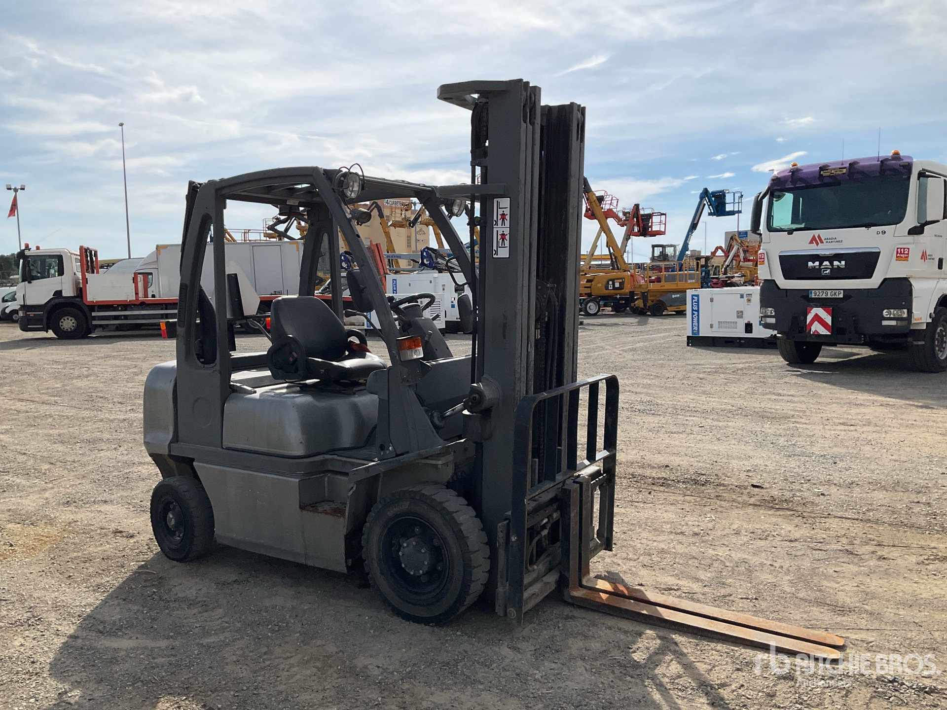 Aspect général with Image, coin avant droit