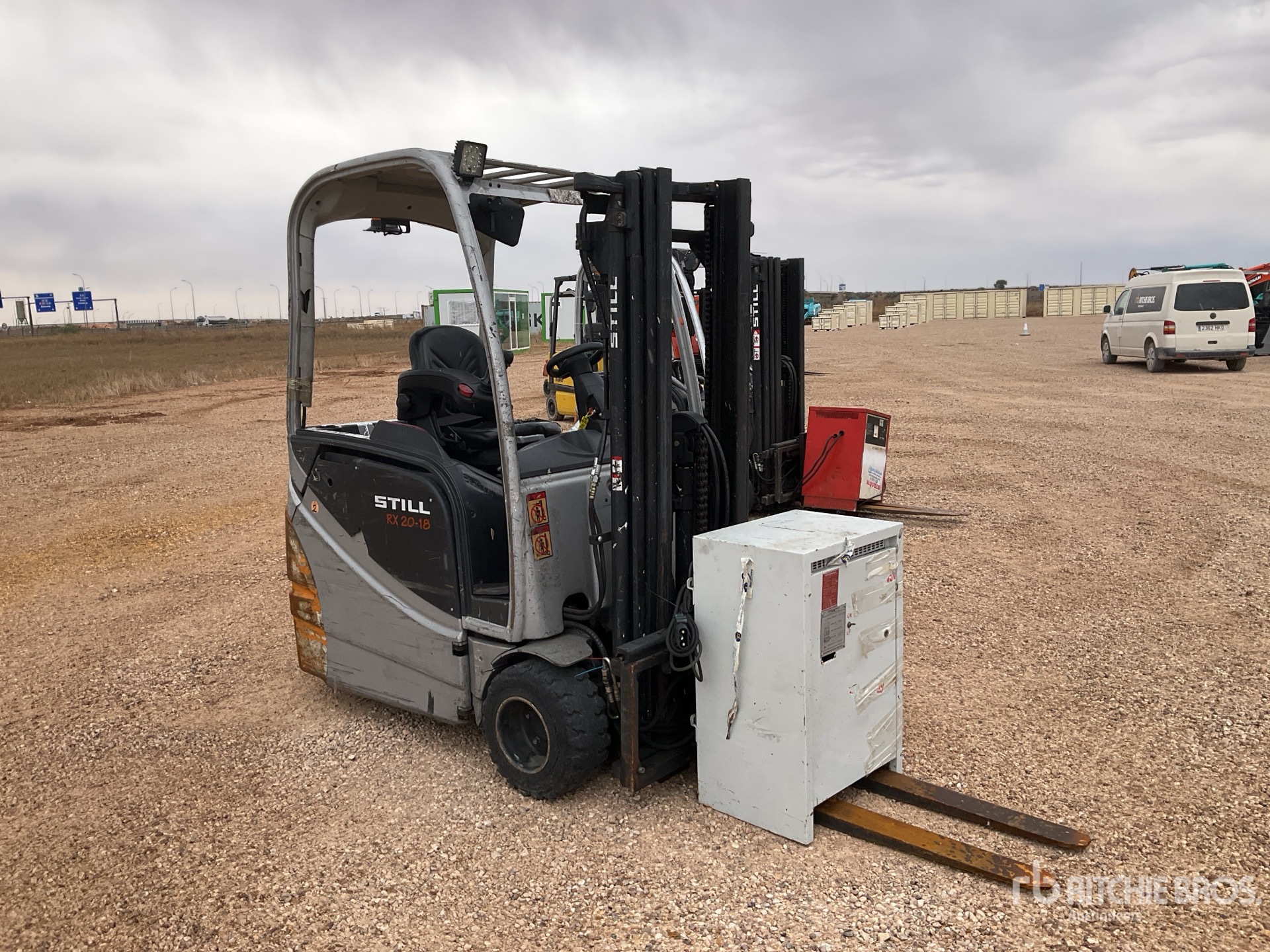 General Appearance with Picture, Right Front Corner