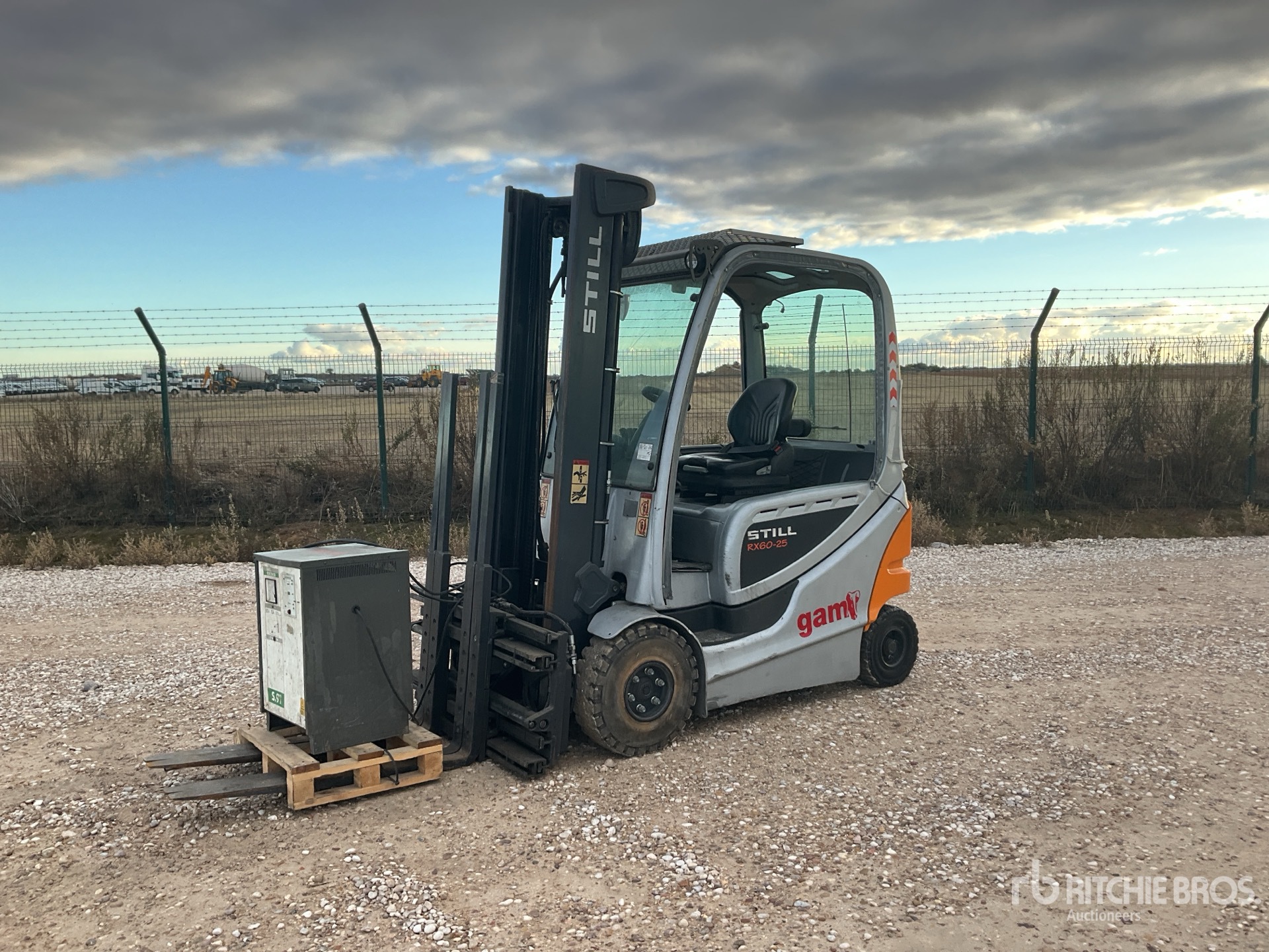 General Appearance with Picture, Left Front Corner