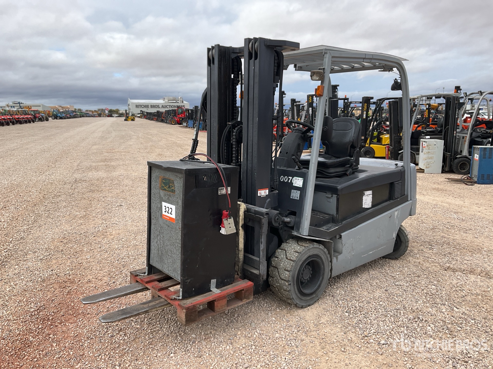 General Appearance with Picture, Left Front Corner