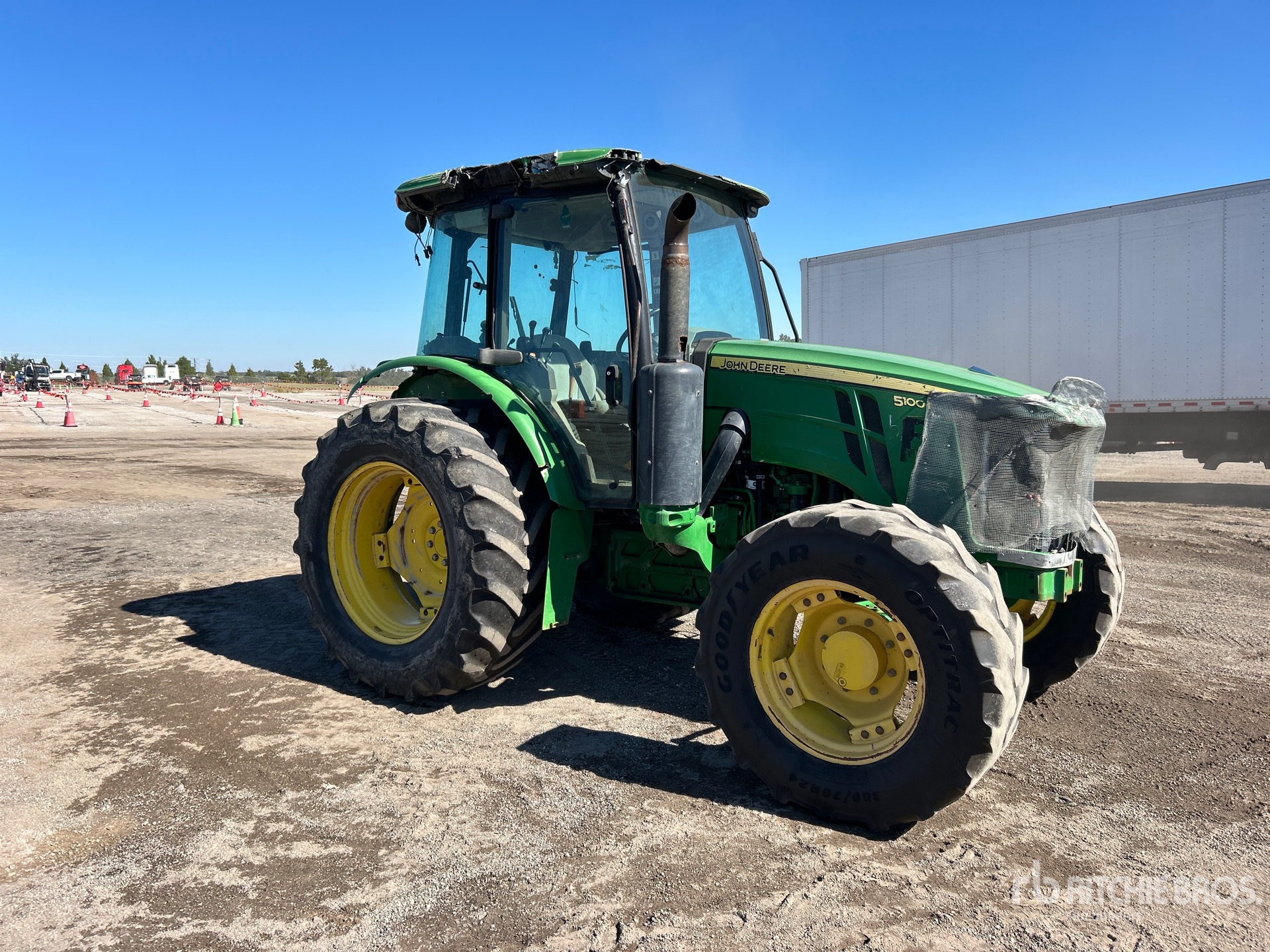 General Appearance with Picture, Right Front Corner